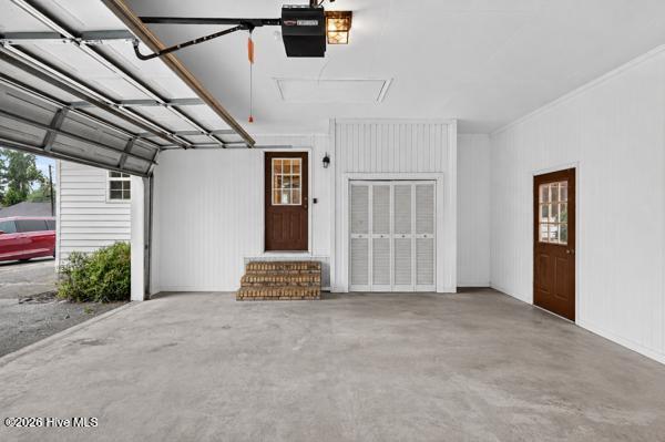 605GARAGEA