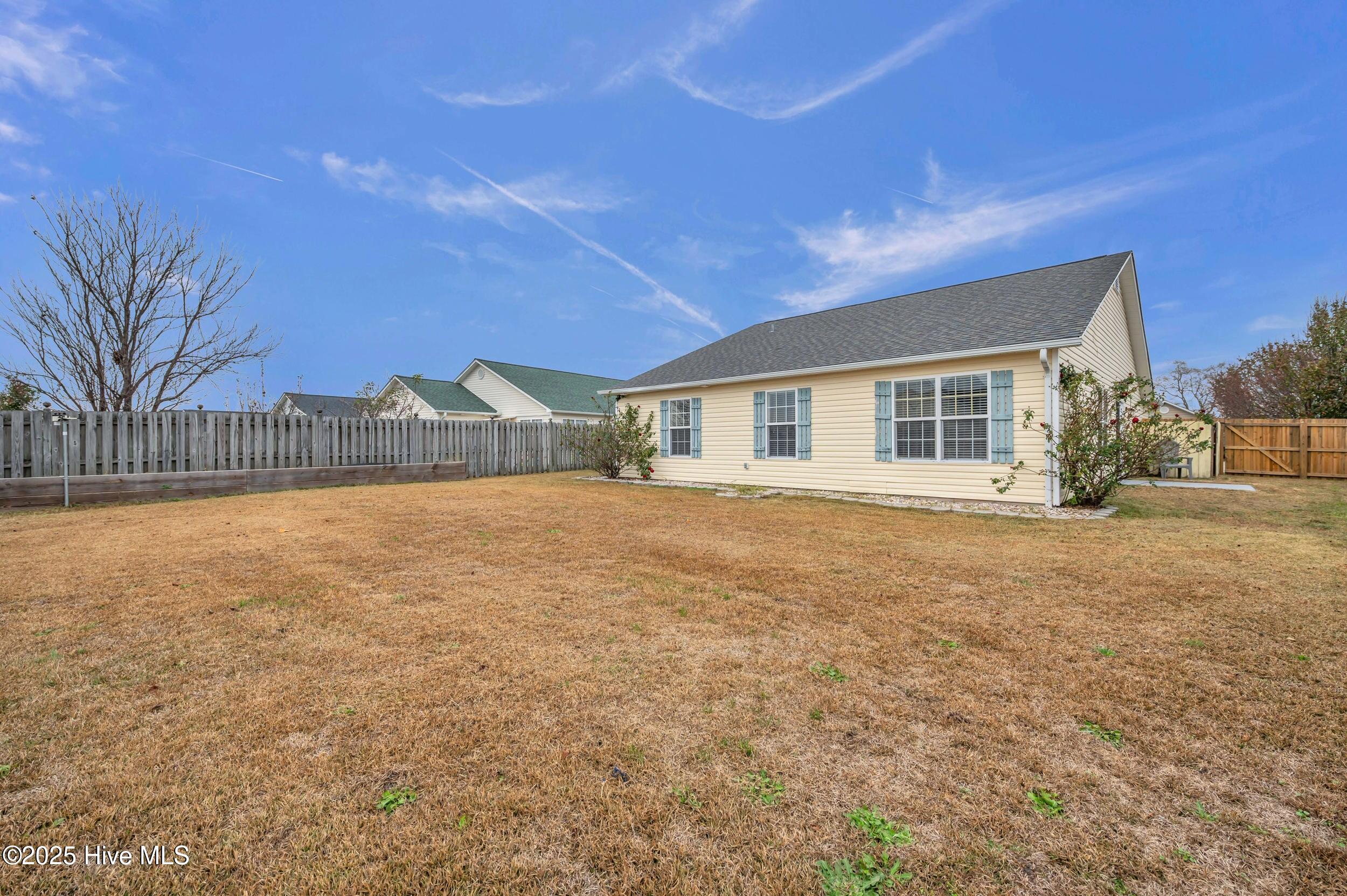 100543780 | Photo 27