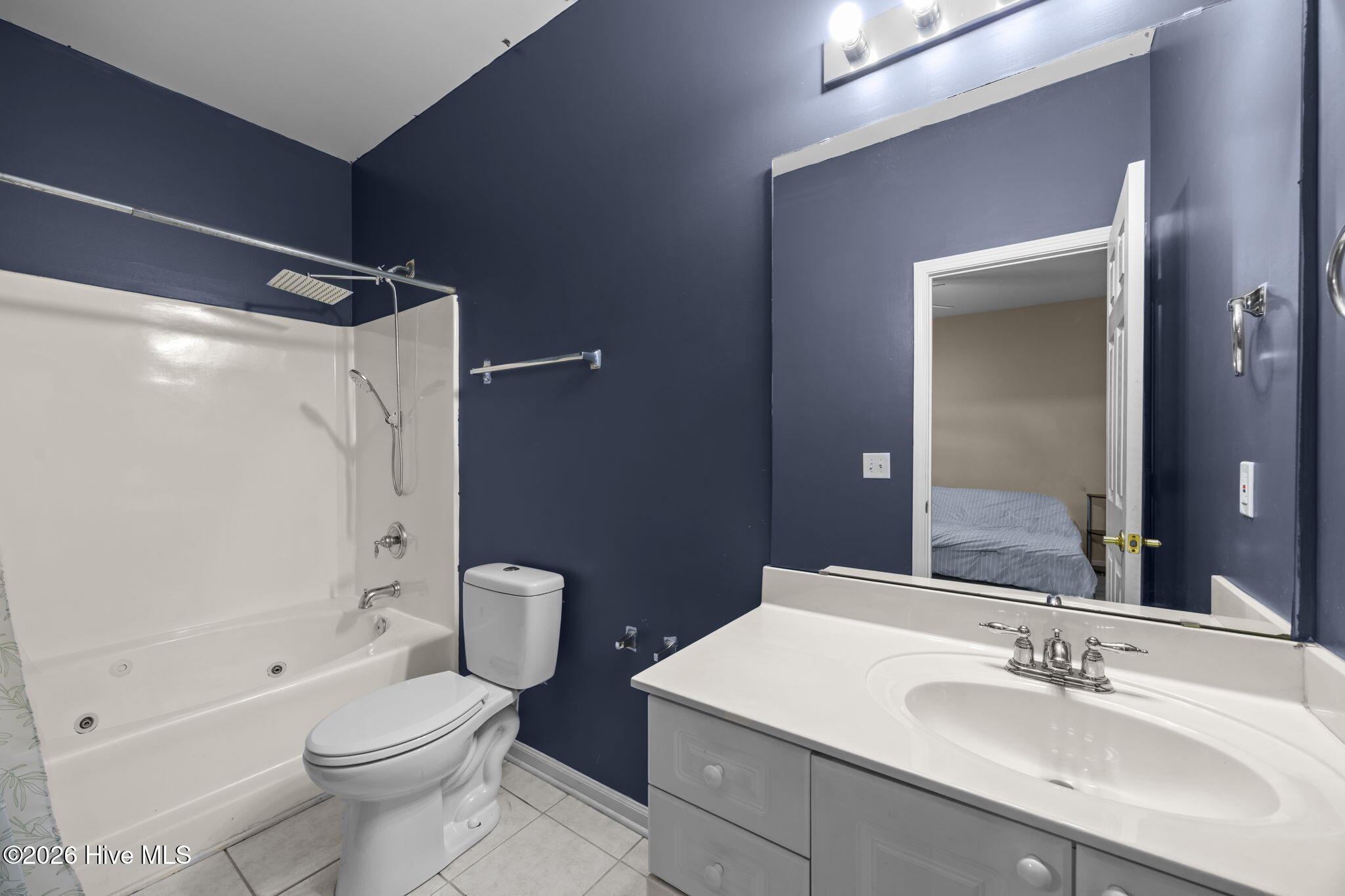 100549606 | Photo 31