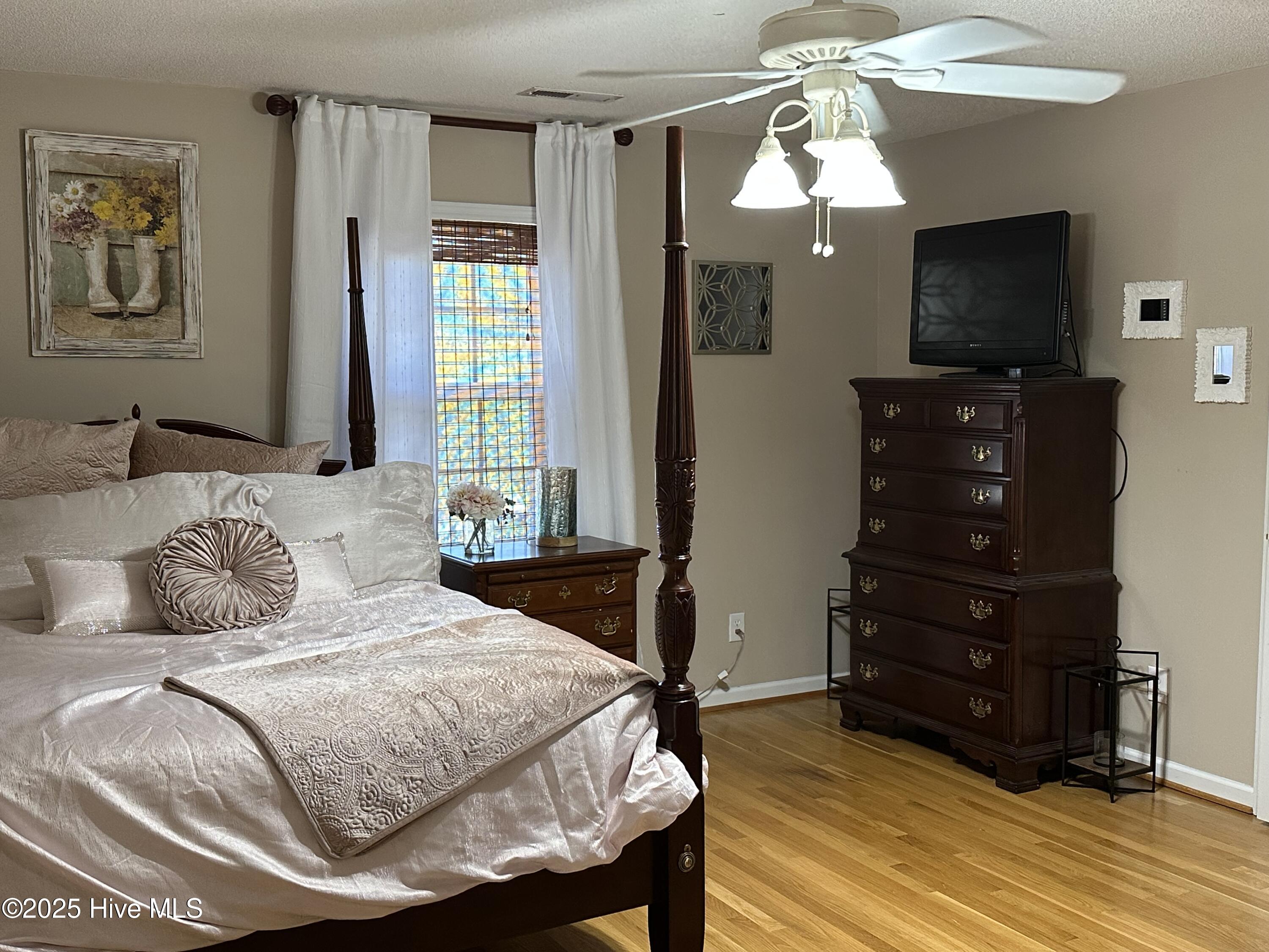 100514130 | Photo 73