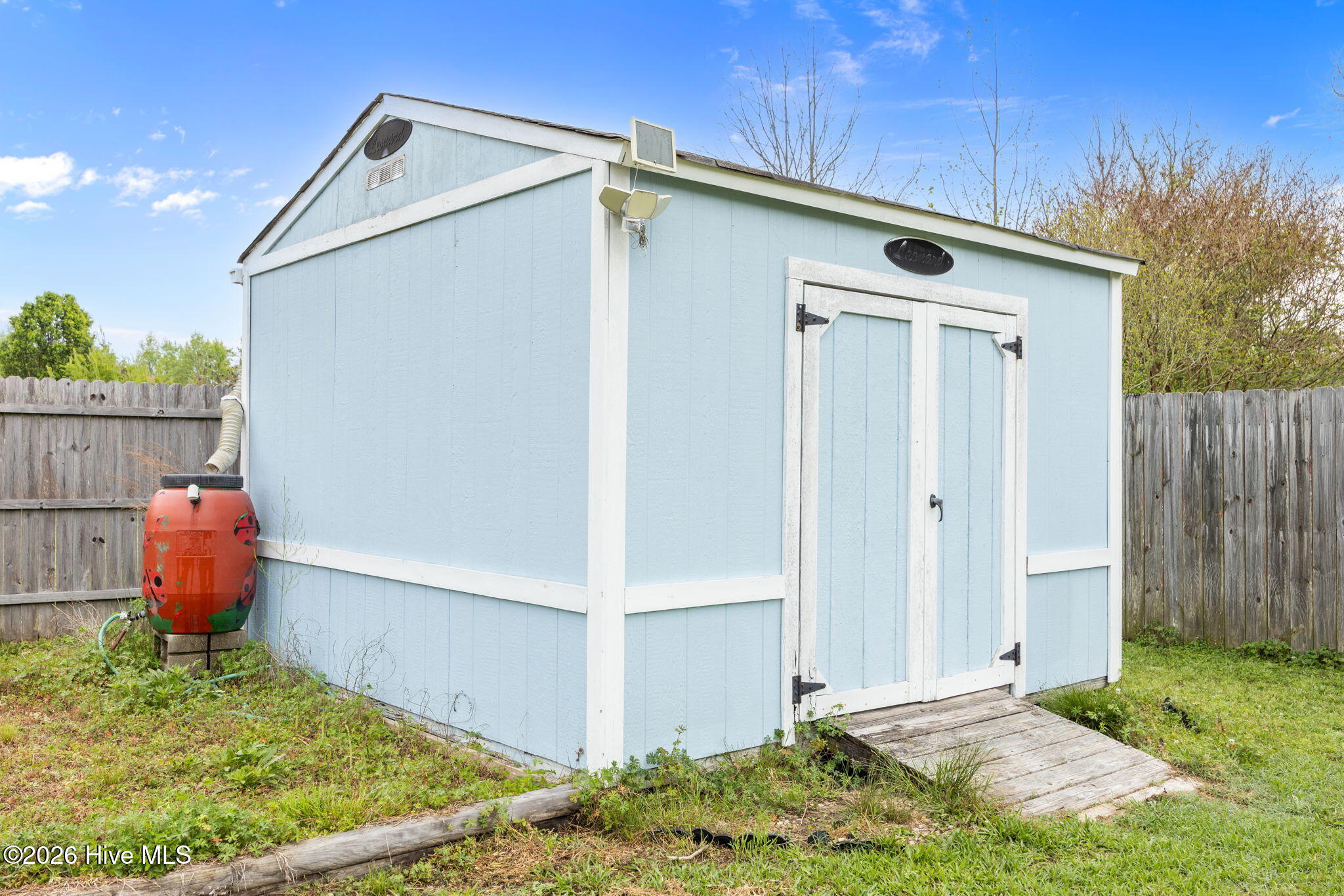 100566884 | Photo 53