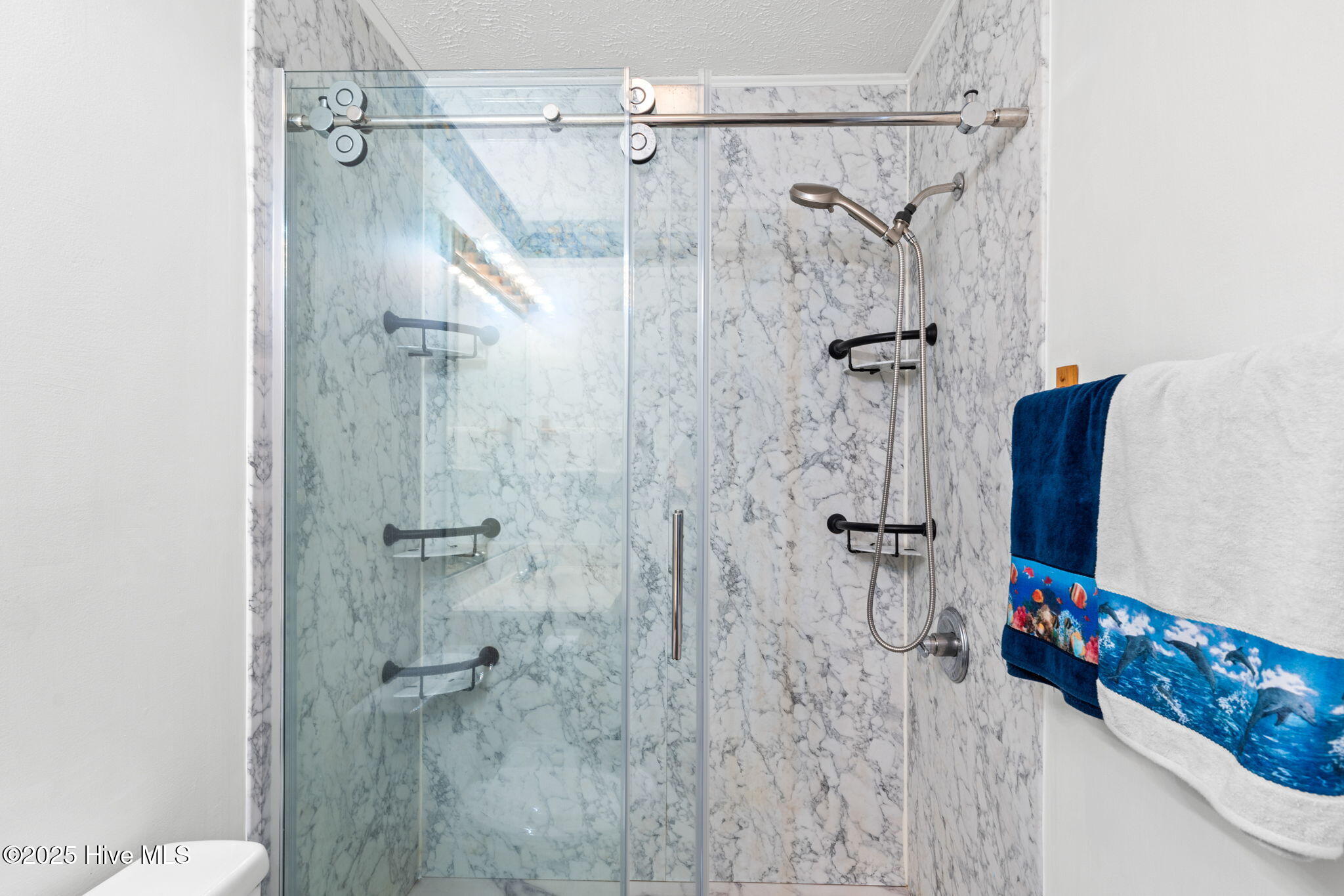 100545371 | Photo 23