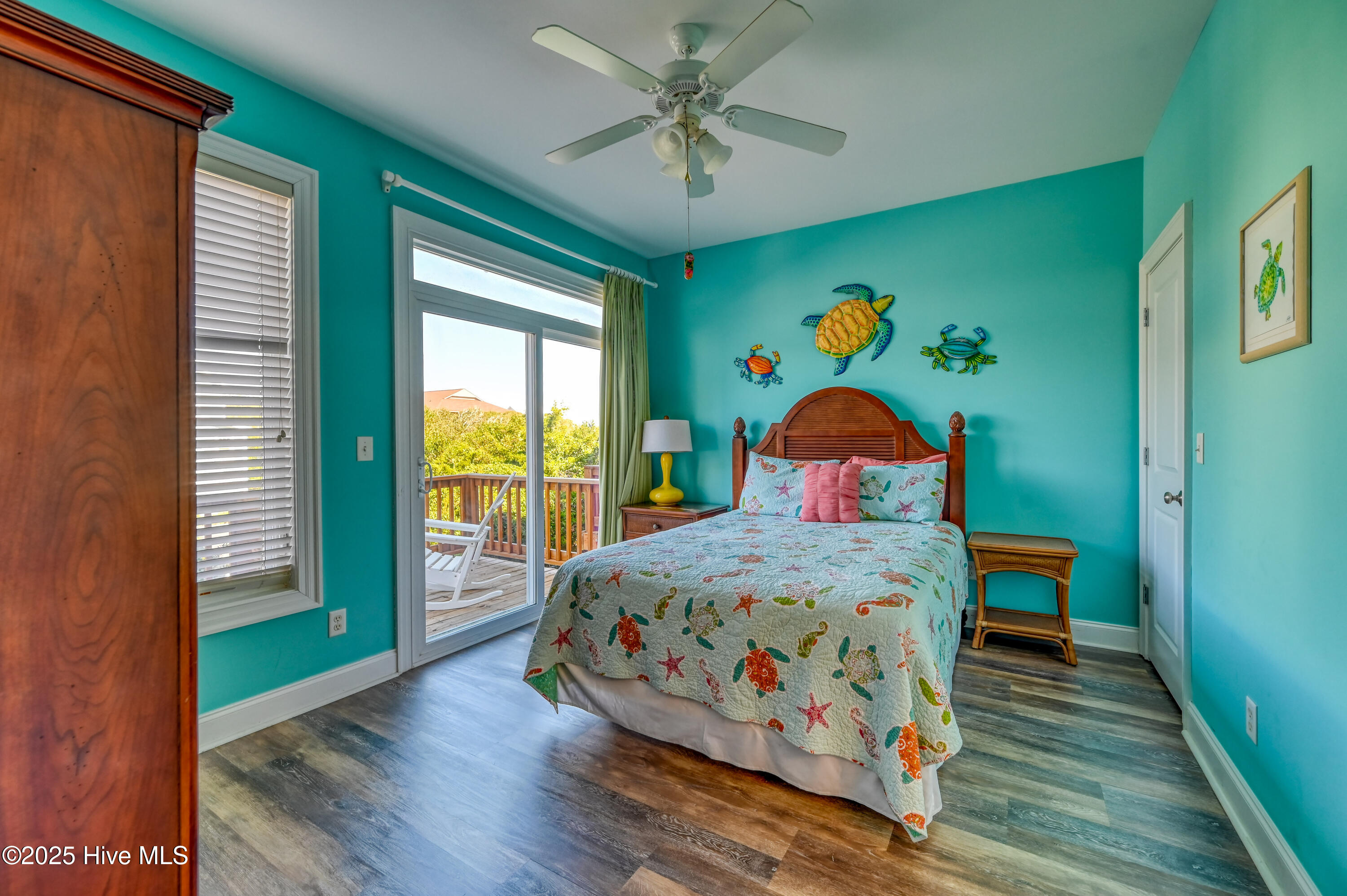 100518559 | Photo 27