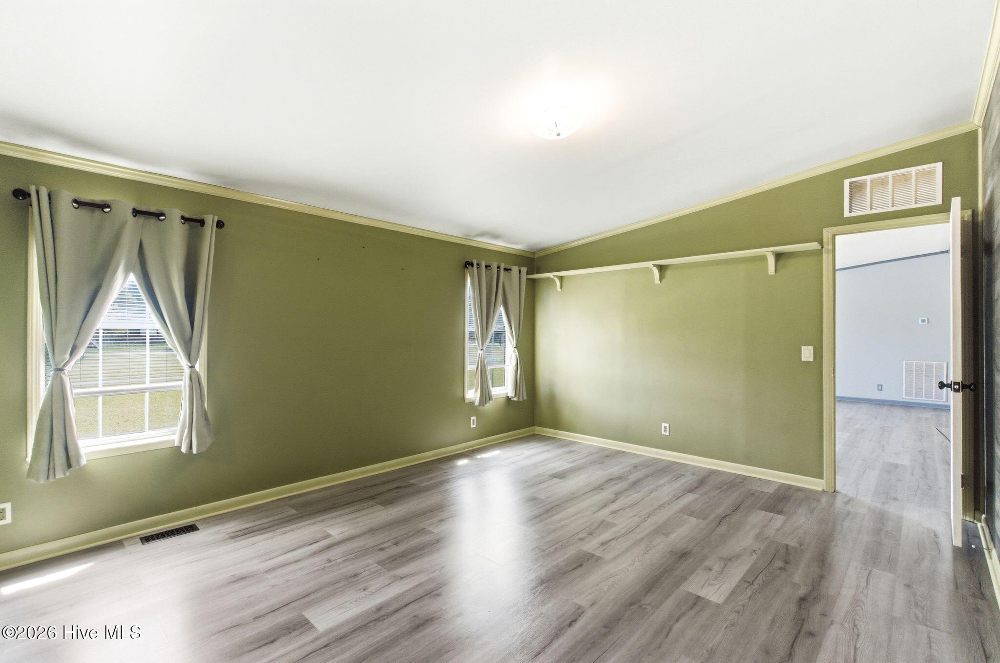 100561551 | Photo 27