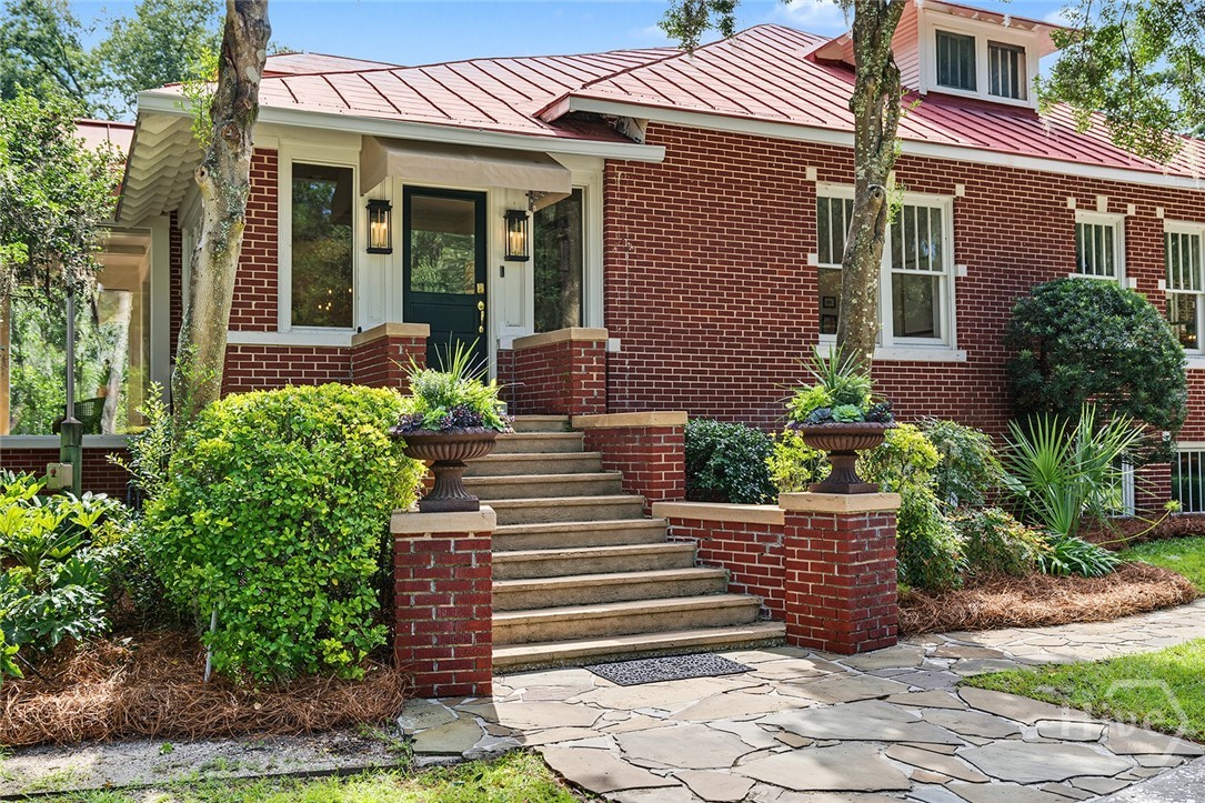 Photo 3 of Single family home for sale at 5909 Laroche Ave, Savannah, GA 31406 | MLS# SA364926 | Listing updated on 2026-09-20