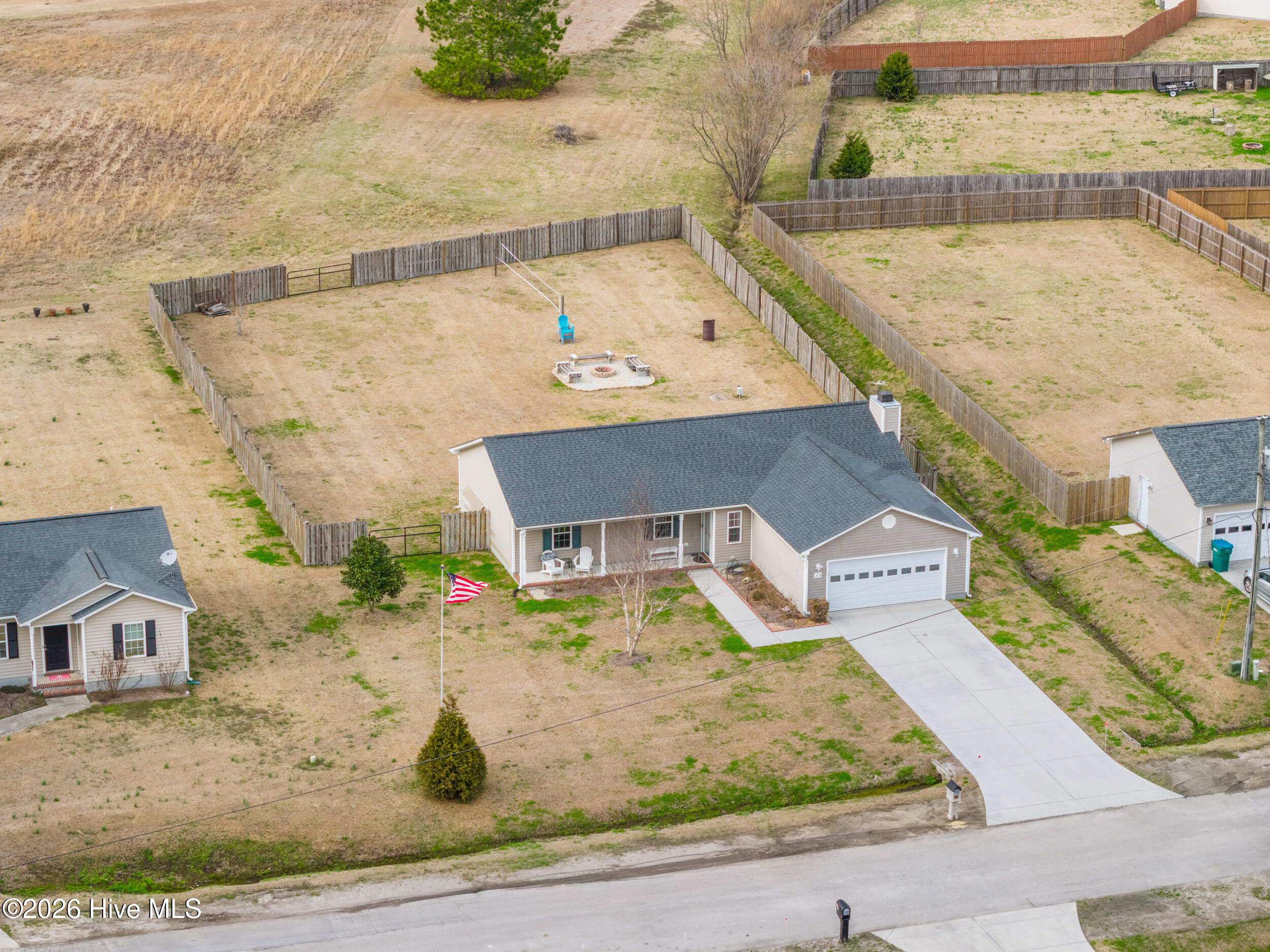 100556892 | Photo 41