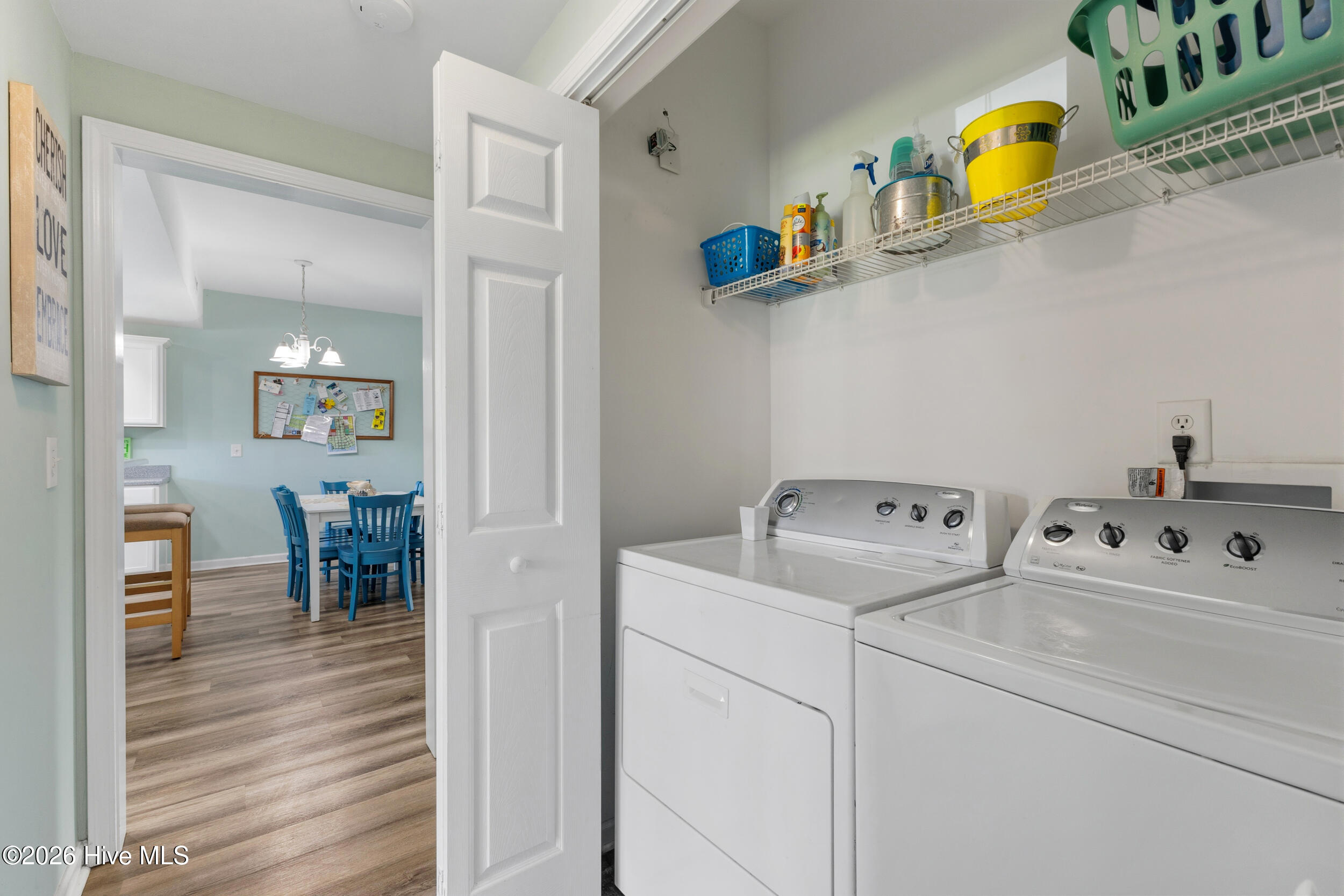 100567739 | Photo 14