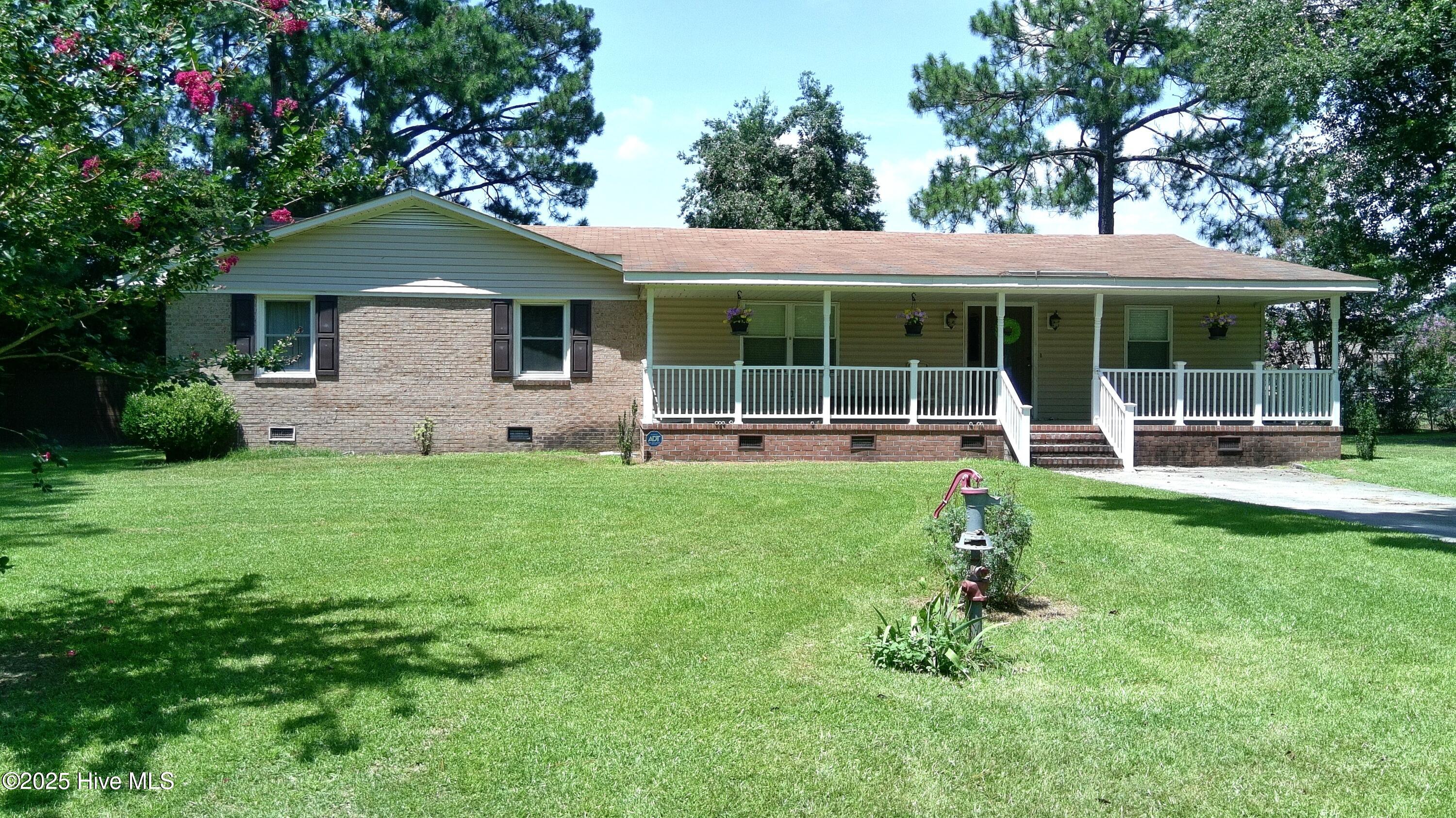 Homes for sale in Kinston, NC | 2634 Forrest Dr, Kinston, NC 28504 | MLS# 100522016