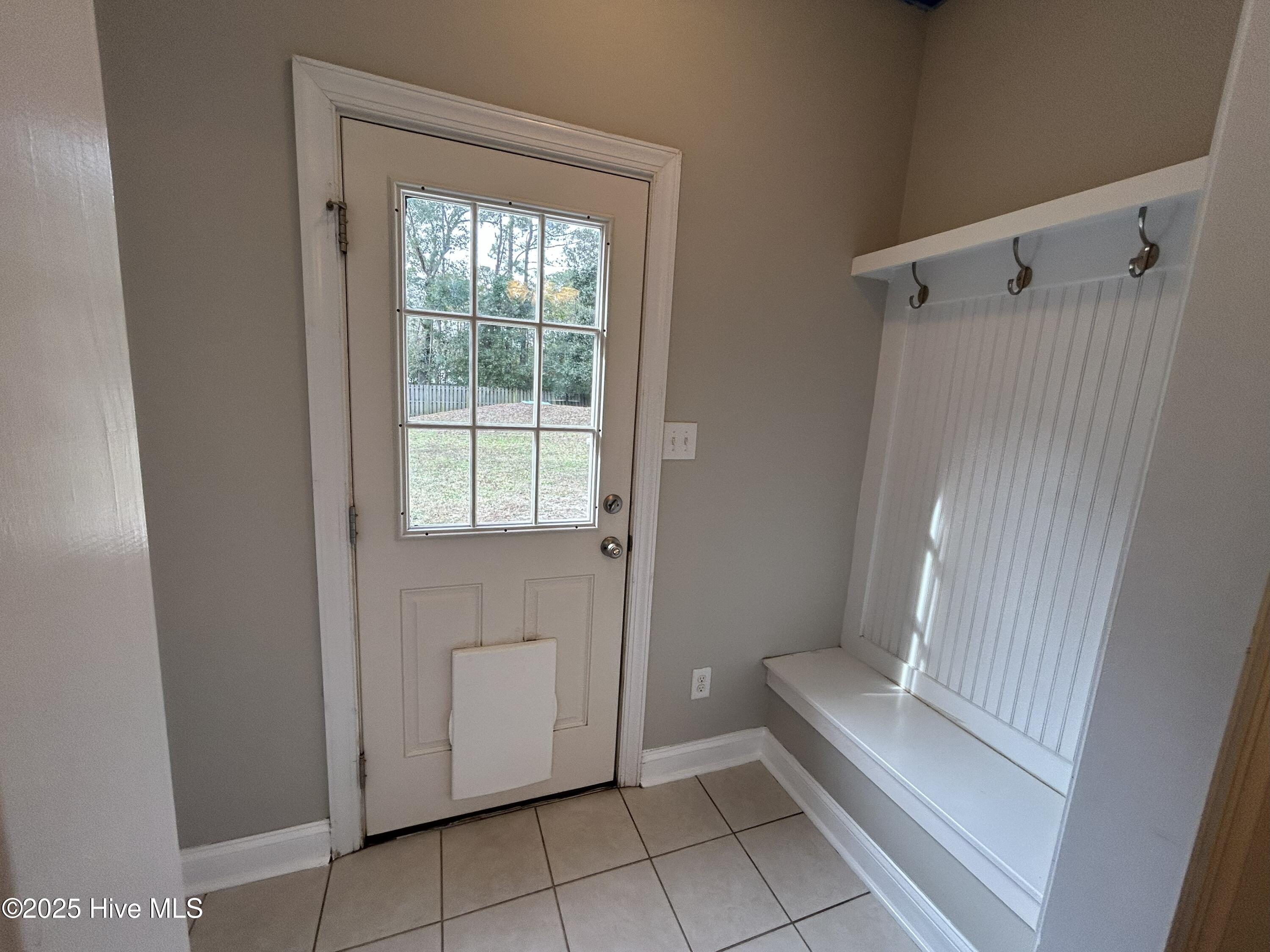 100541351 | Photo 12