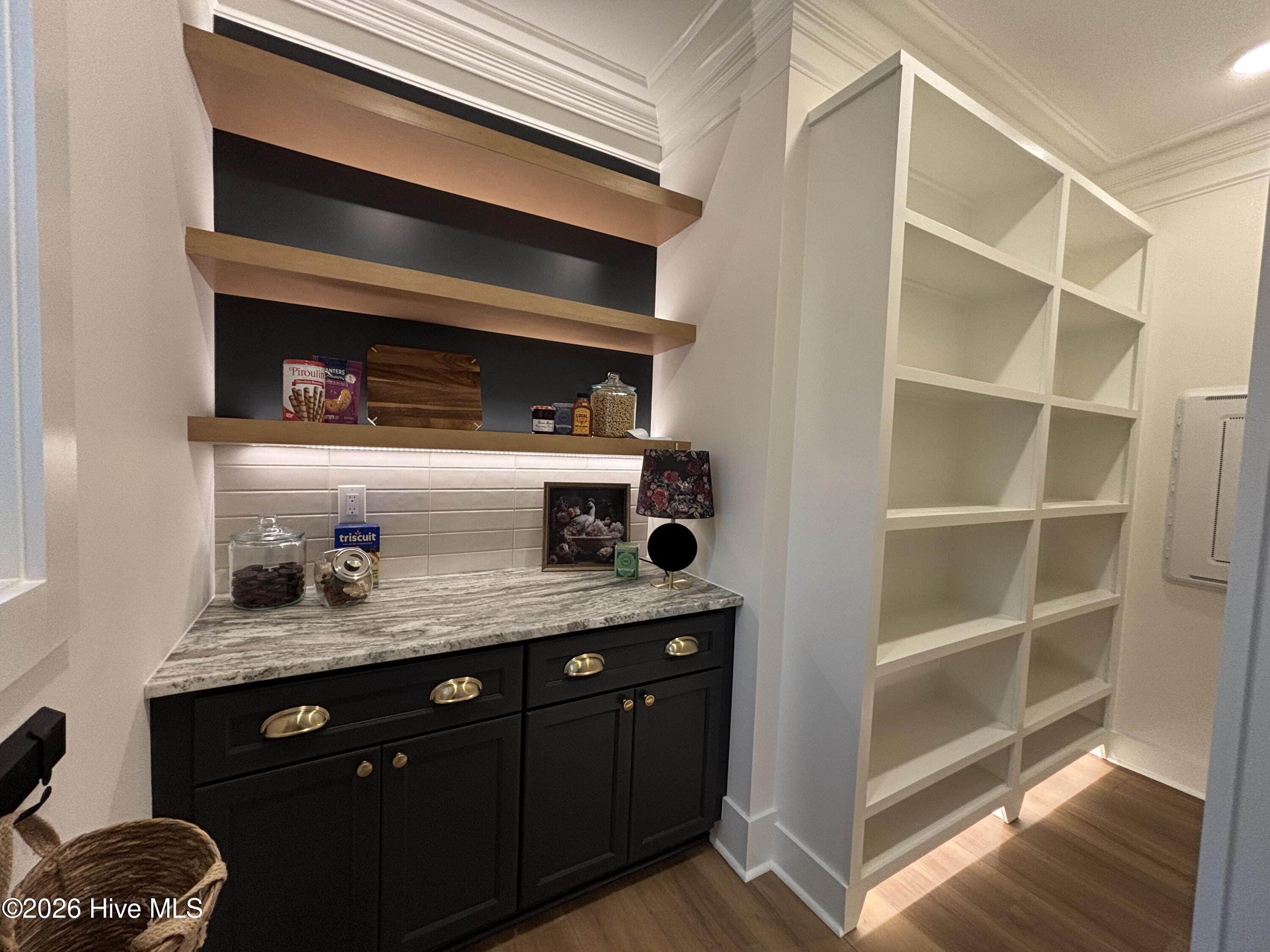 100516902 | Photo 68