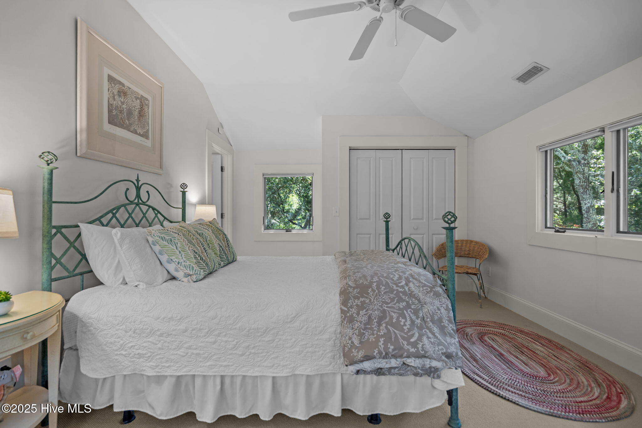 100501952 | Photo 40