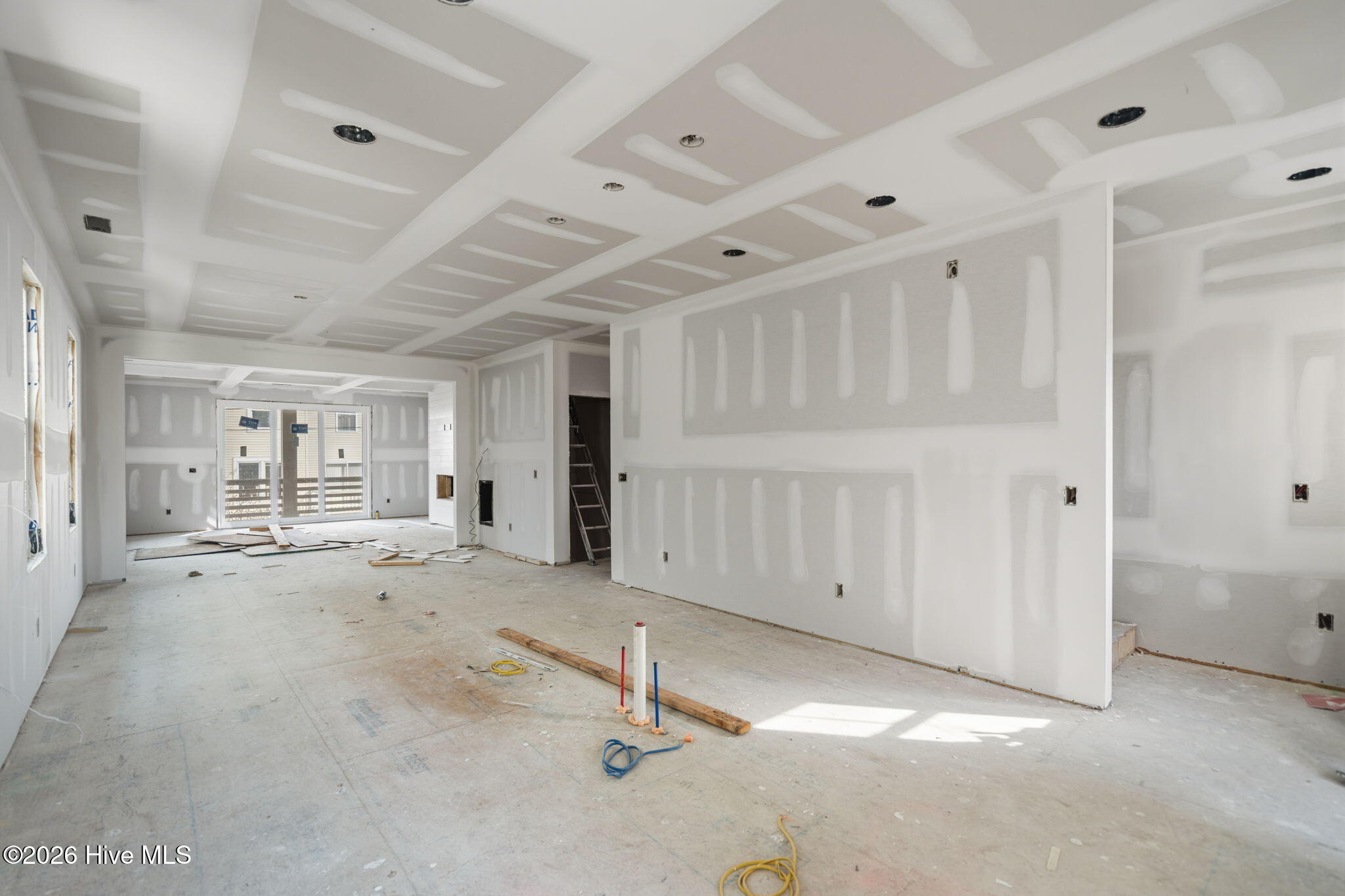 100547046 | Photo 17