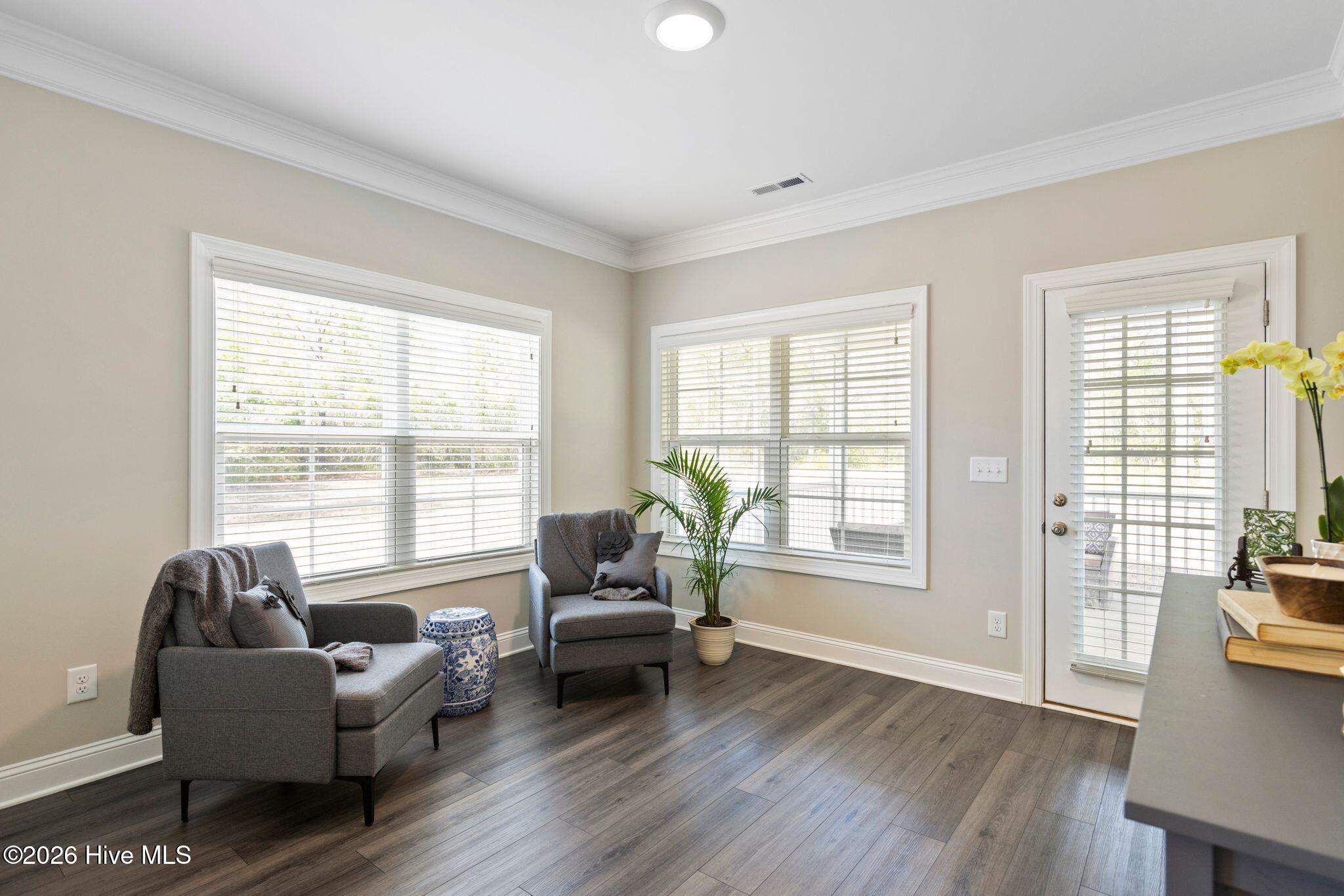 100558926 | Photo 18