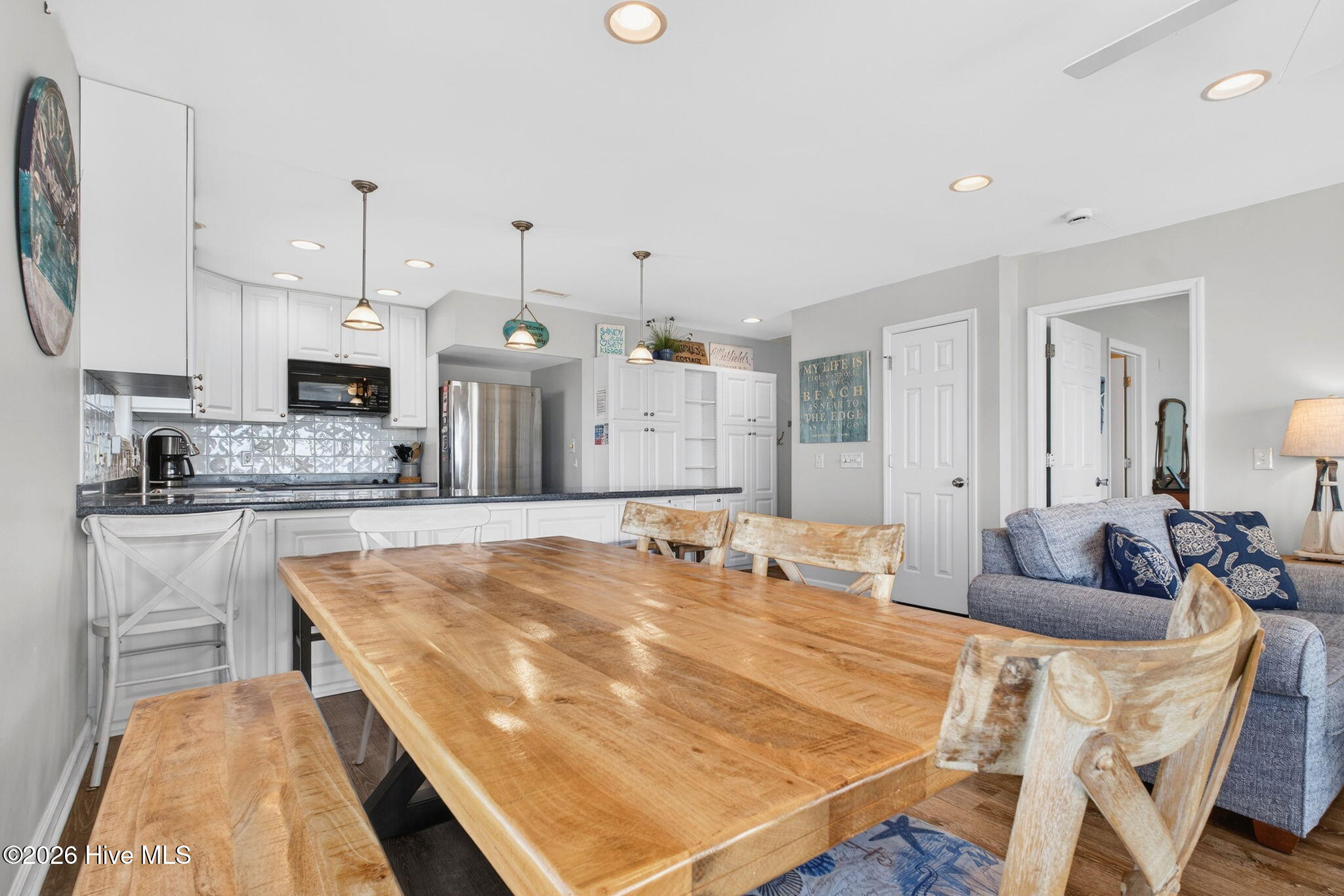 100558520 | Photo 11