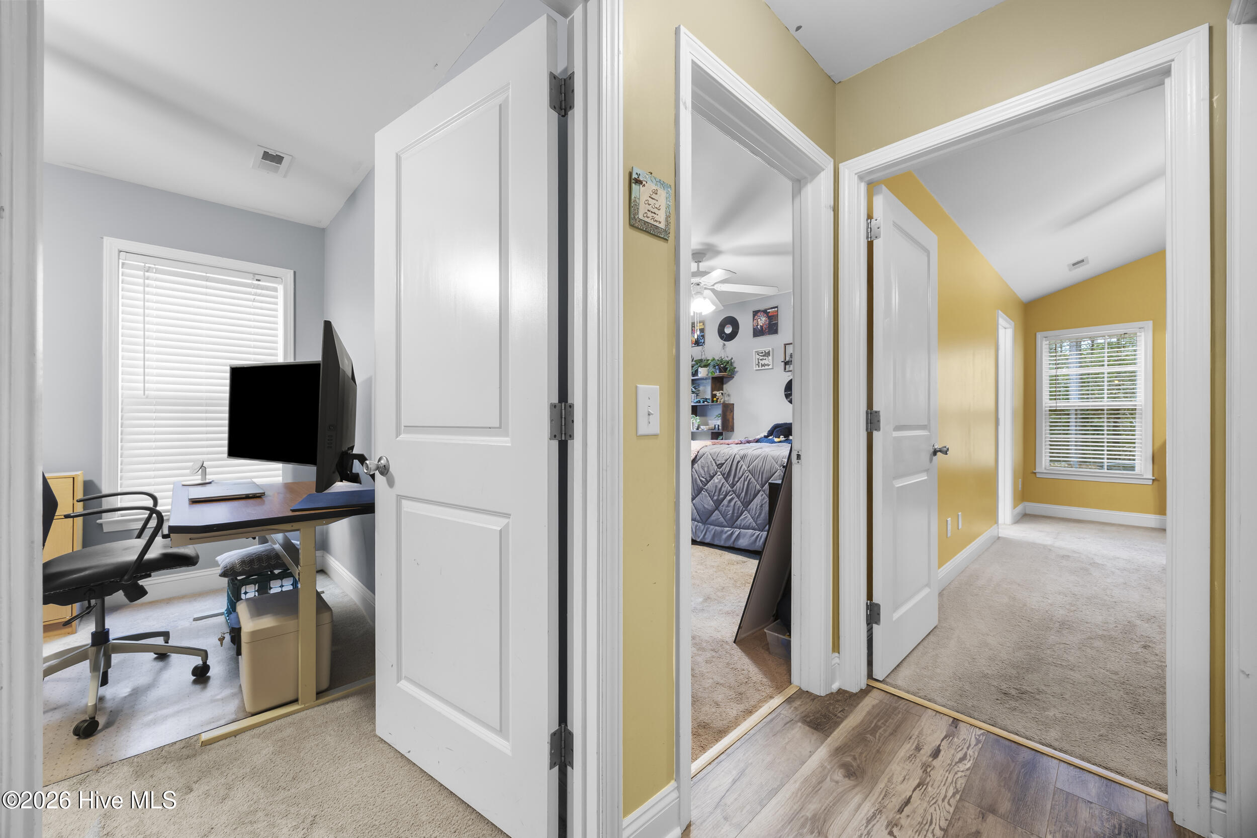 100549388 | Photo 20