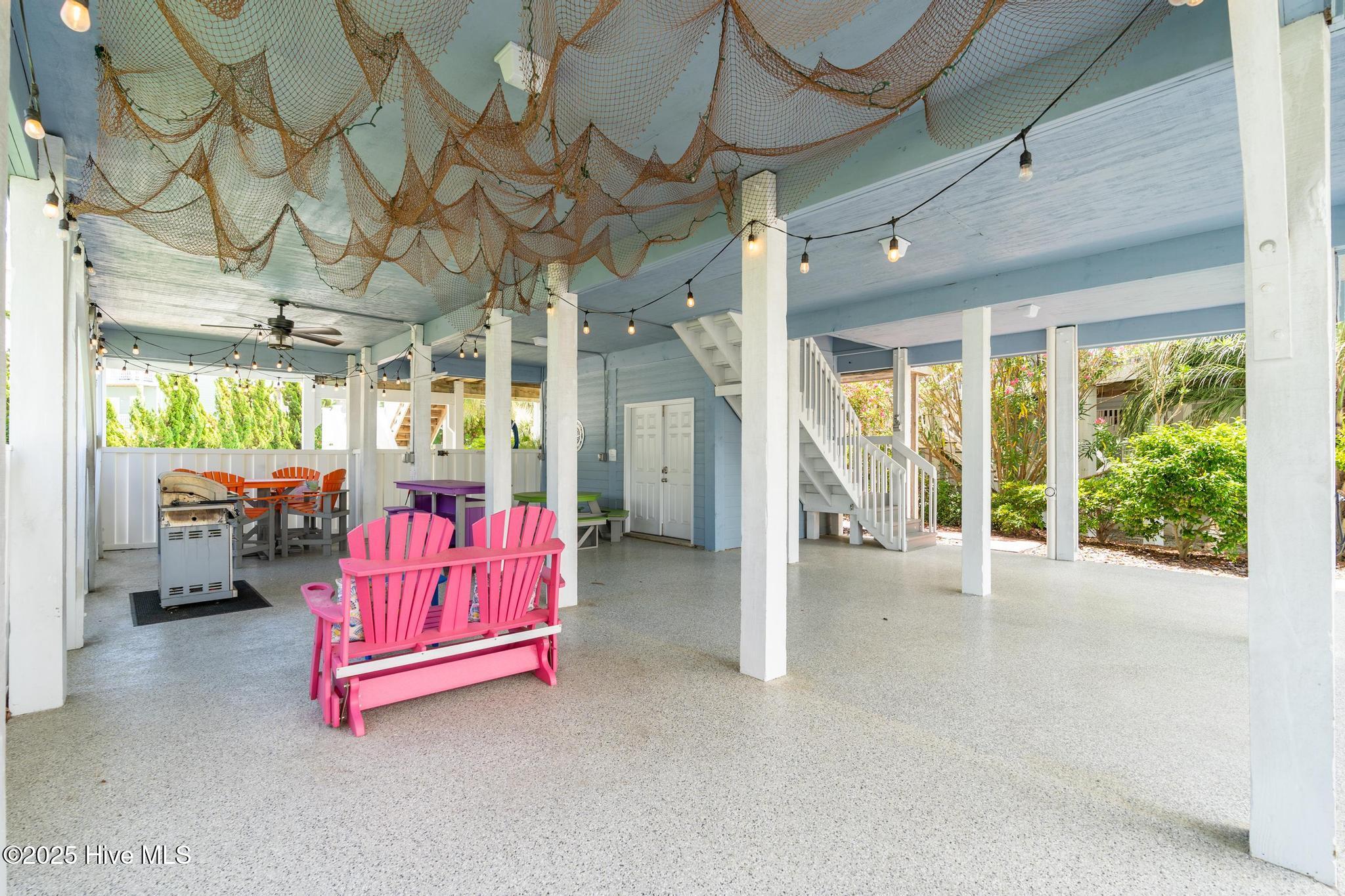 100516997 | Photo 17