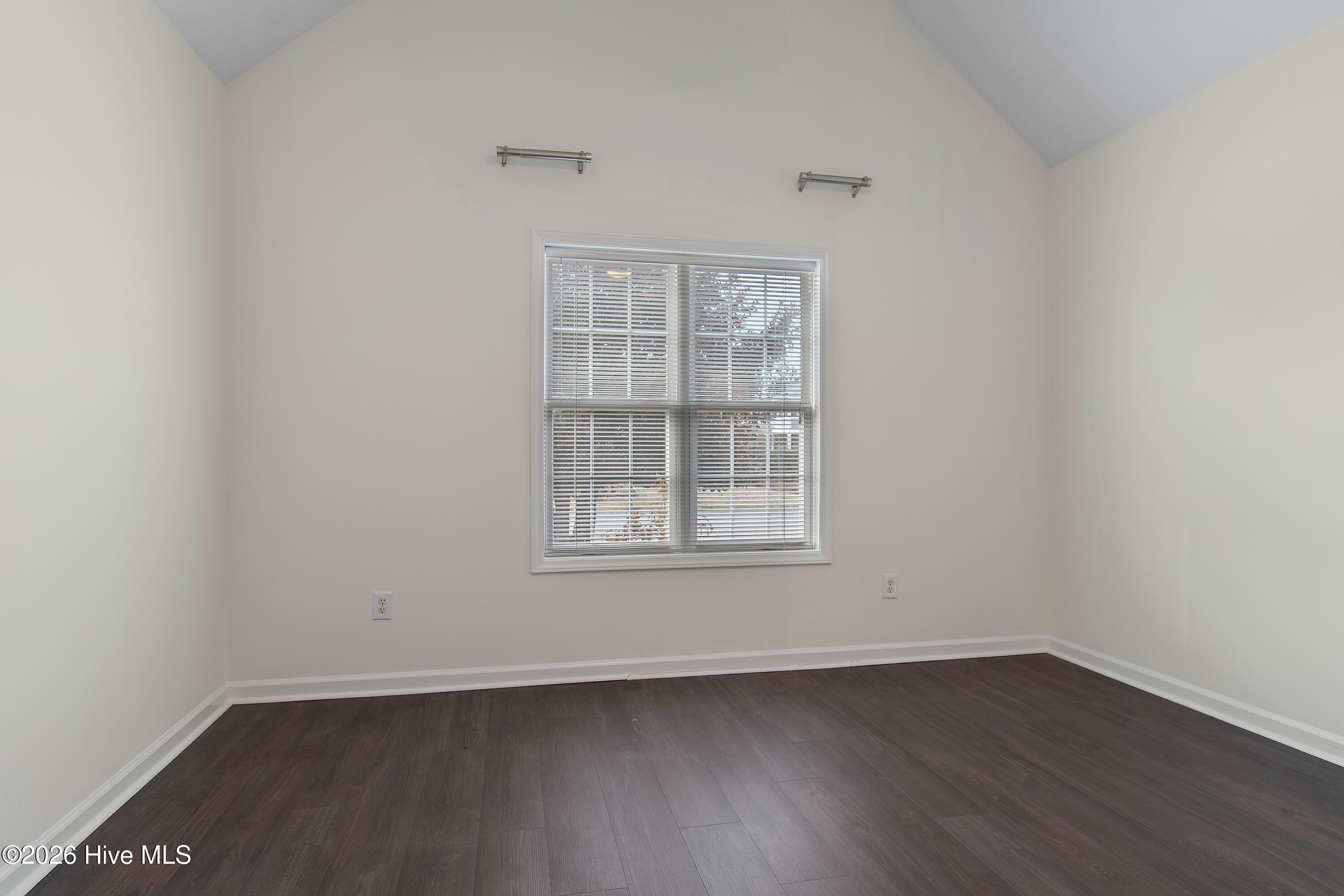 100555536 | Photo 40