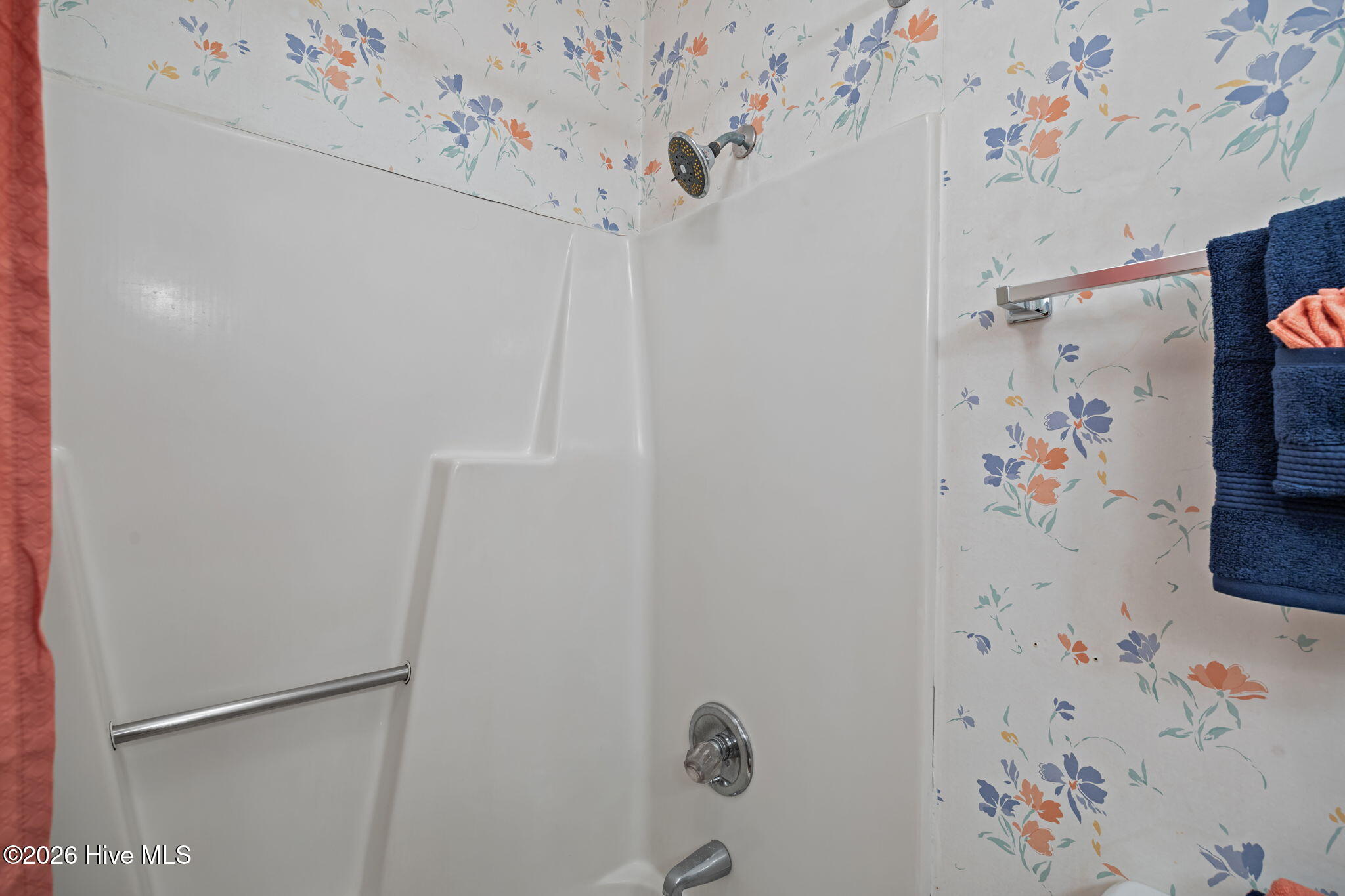 100561637 | Photo 21