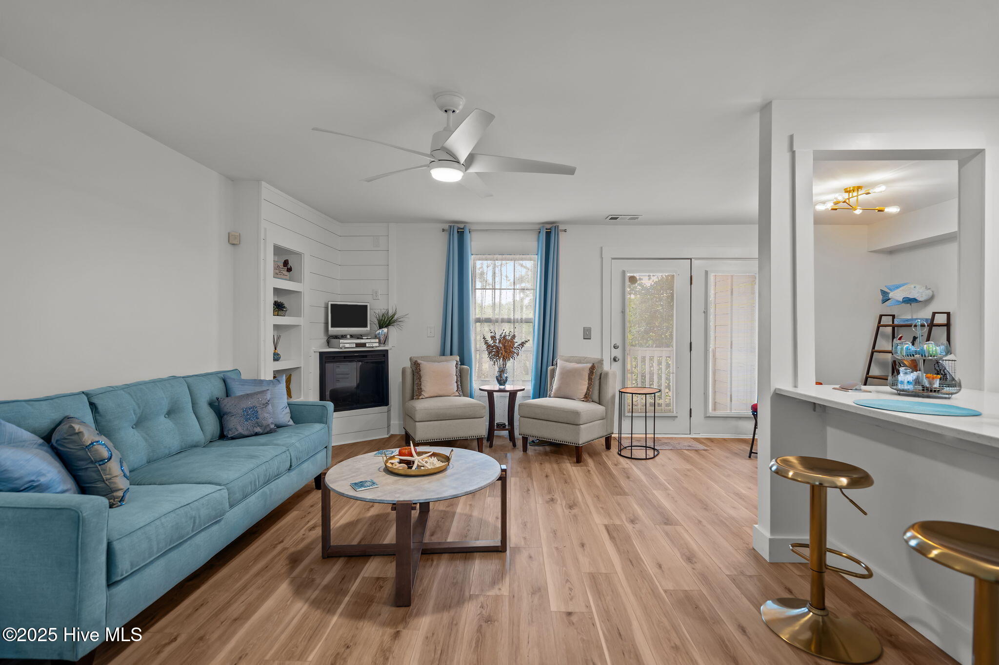 100543916 | Photo 11