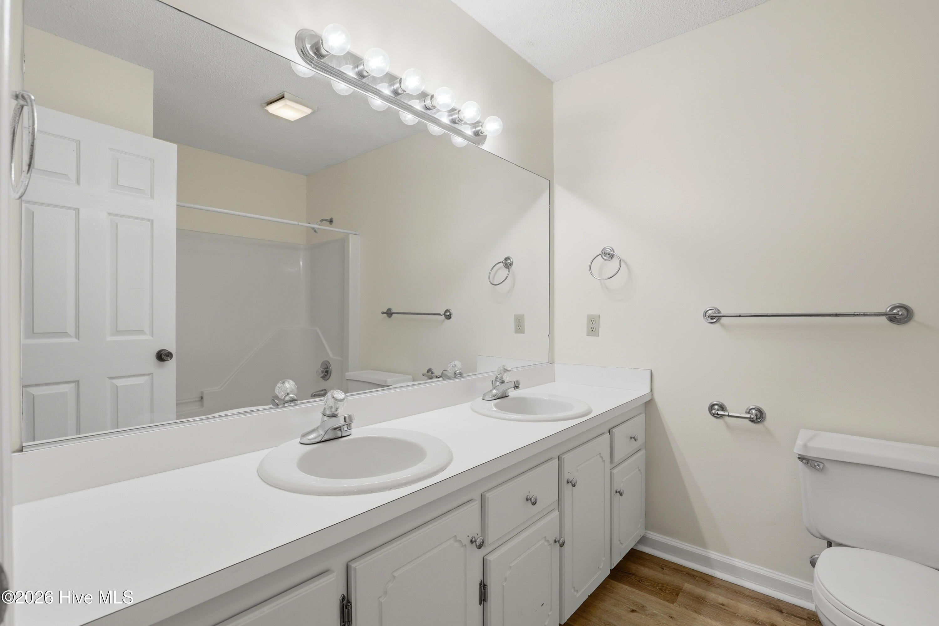 34-110 N Pointe Dr-34