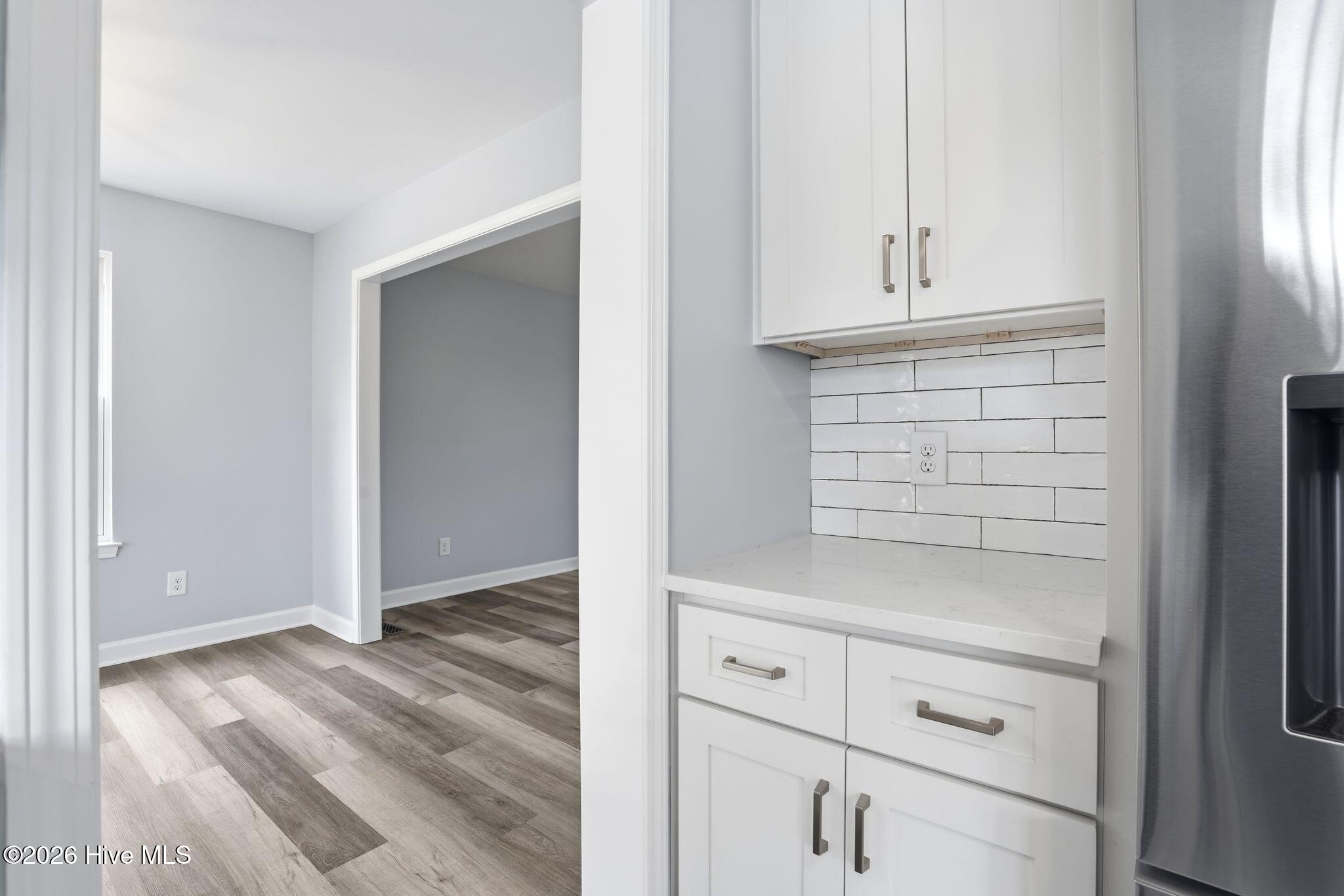 100557093 | Photo 25