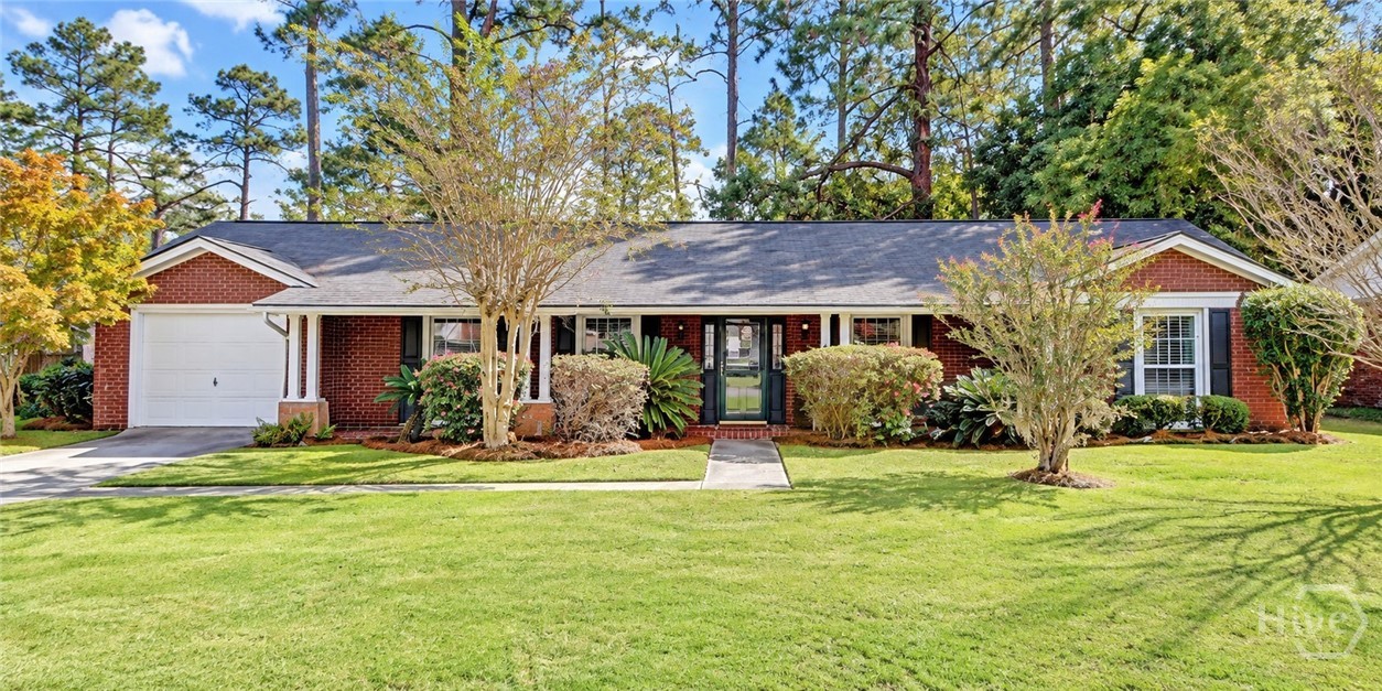 Single family home for sale at 13104 Largo Dr, Savannah, GA 31419 | MLS# SA365952