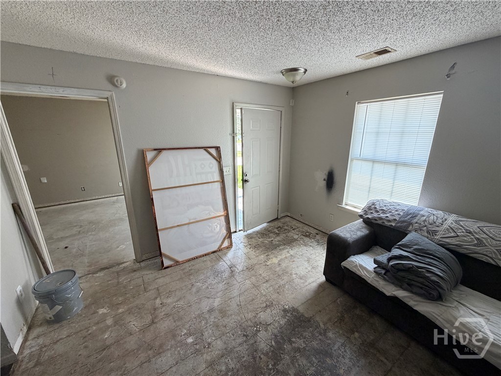 Photo 4 of Single family home for sale at 7 Stemson Way, Port Wentworth, GA 31407 | MLS# SA363537 | Listing updated on 2026-09-18