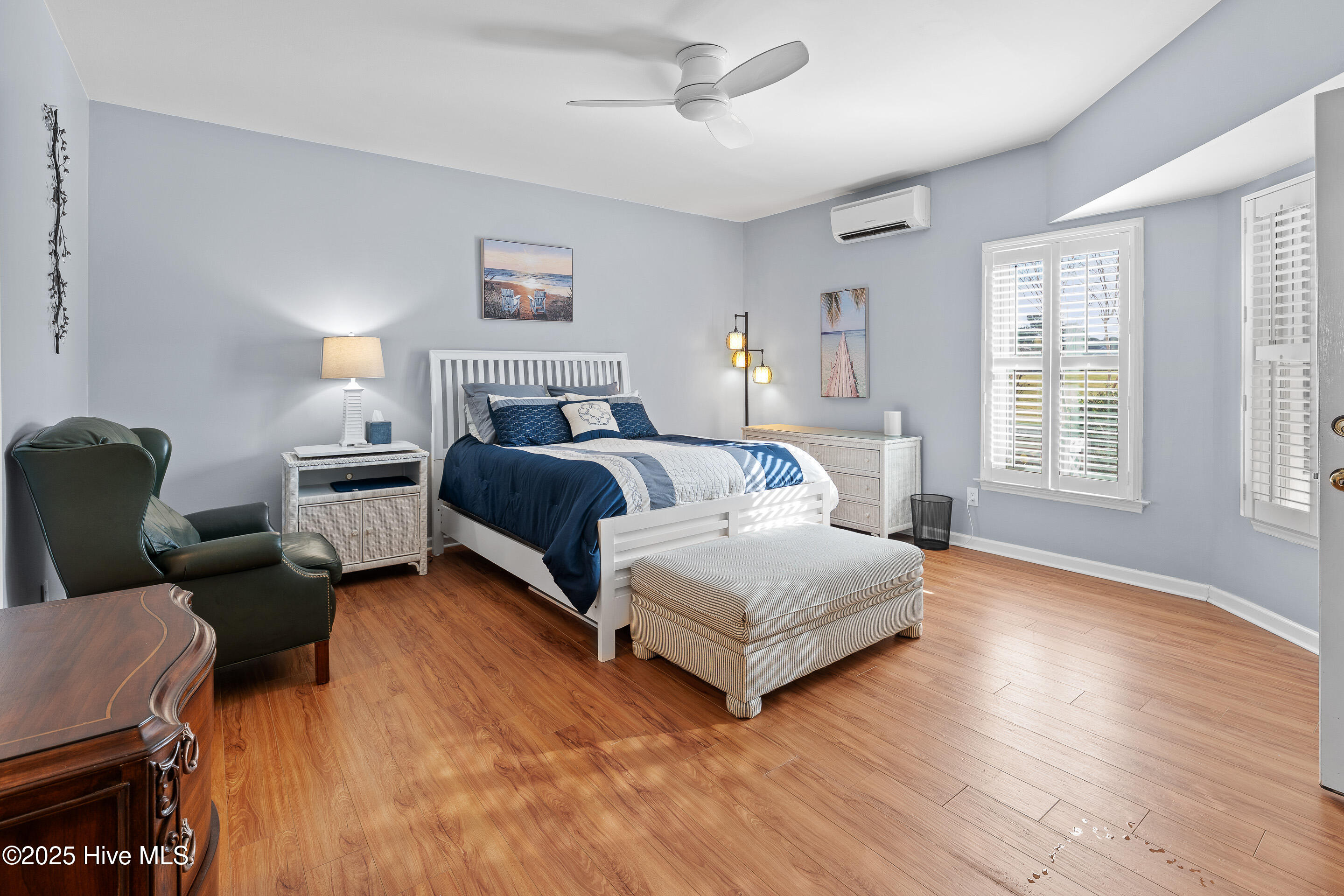 100543404 | Photo 32