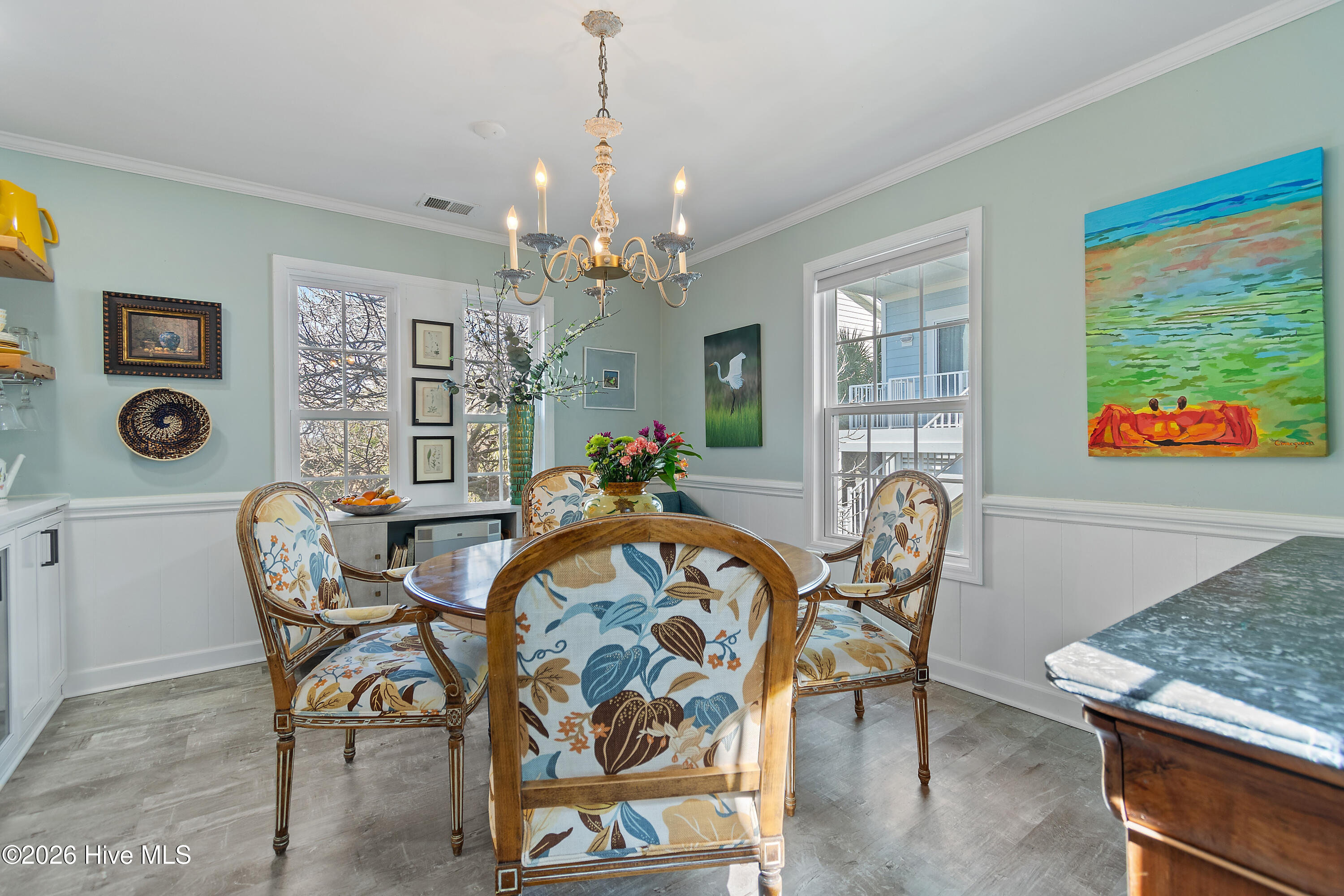 100557263 | Photo 16