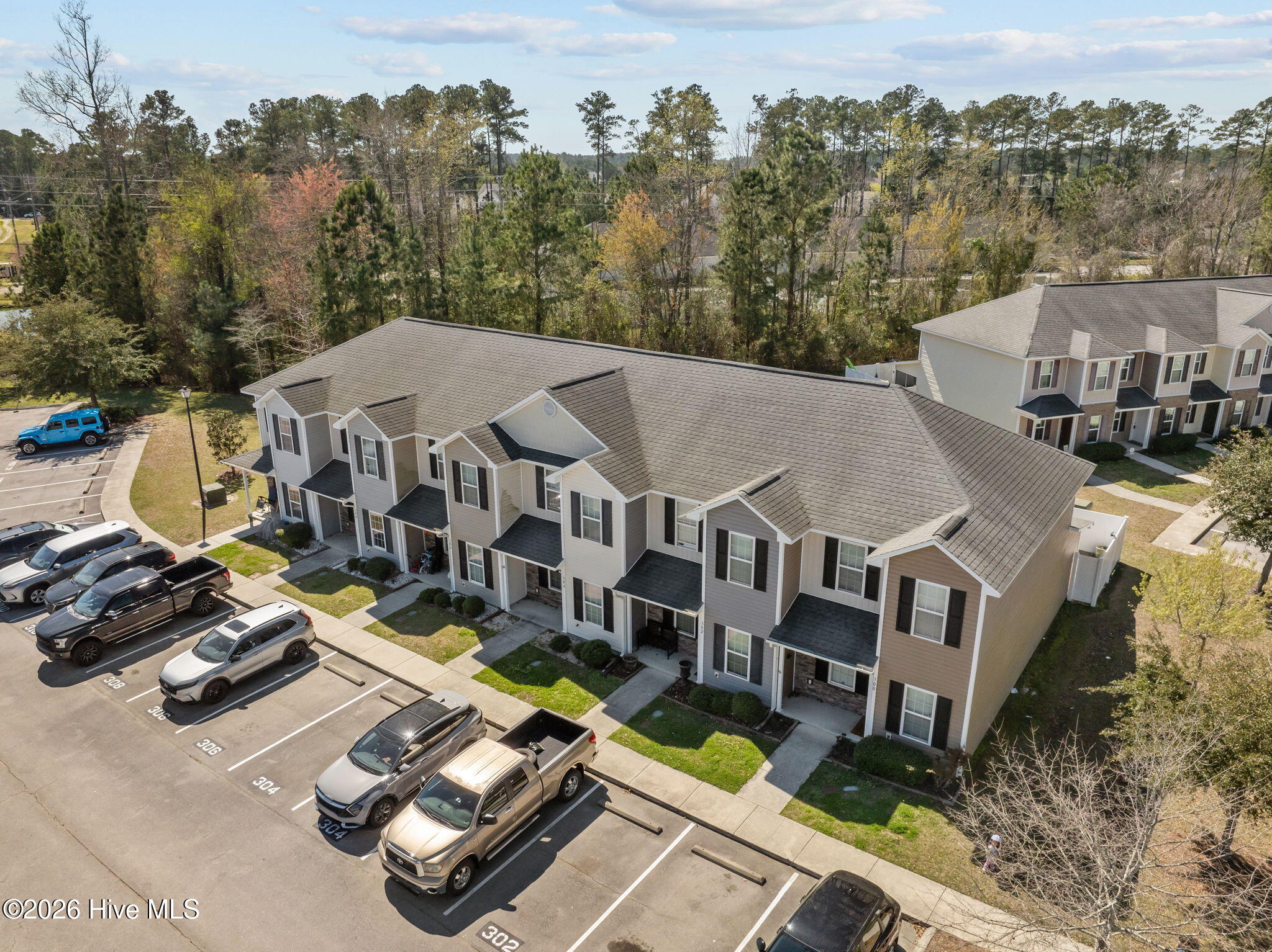 100564313 | Photo 29