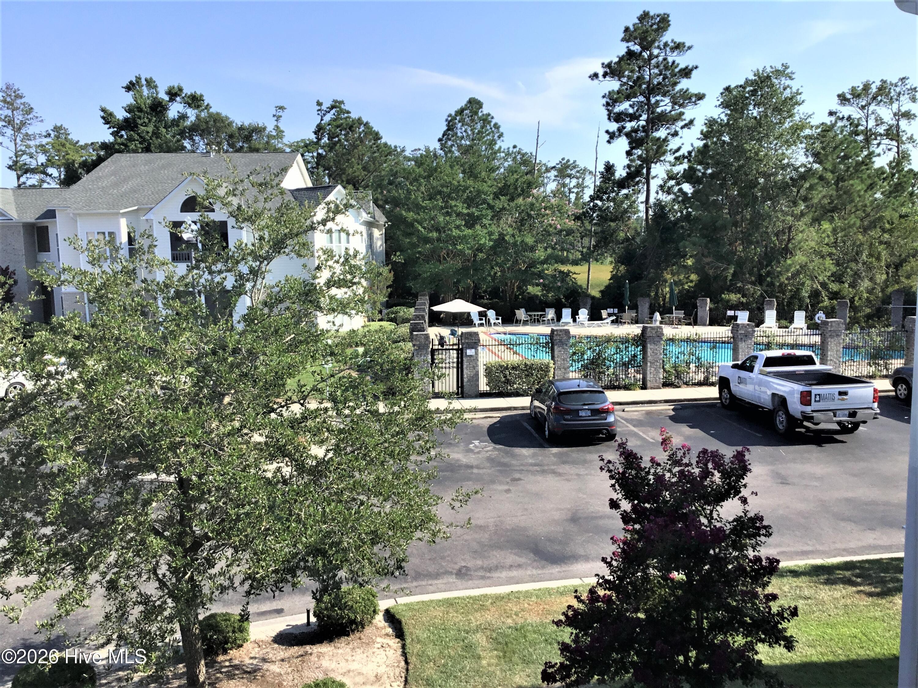 100551595 | Photo 21