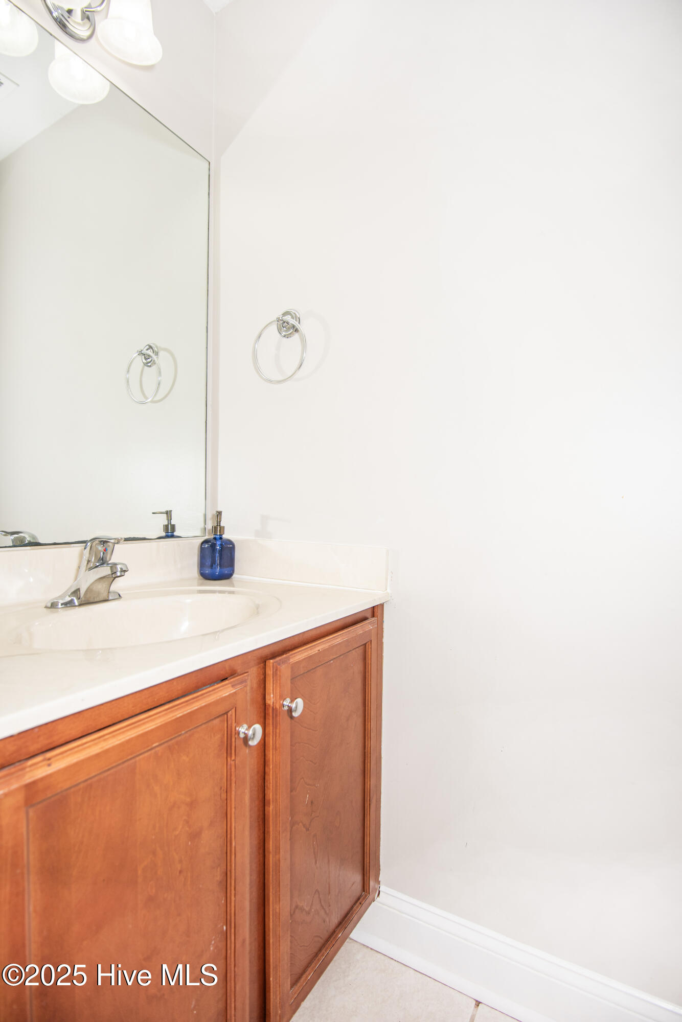 100544525 | Photo 16