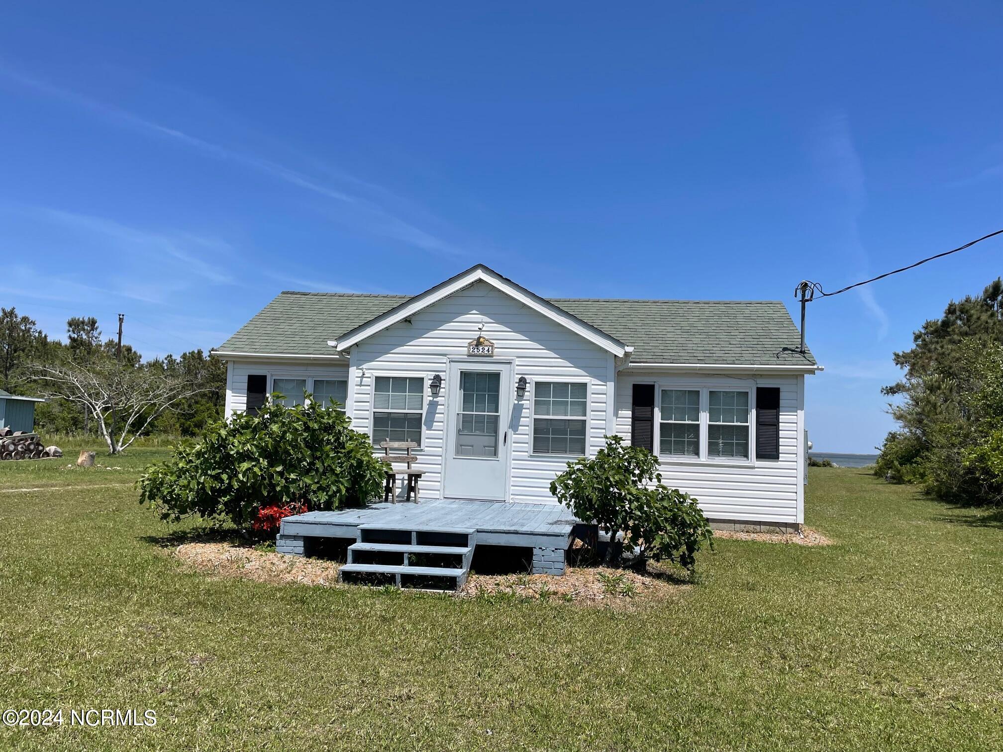 2524 Cedar Island Road,Cedar Island