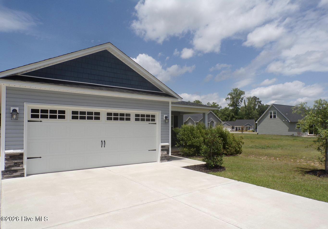 127 Waterford Way,Maysville