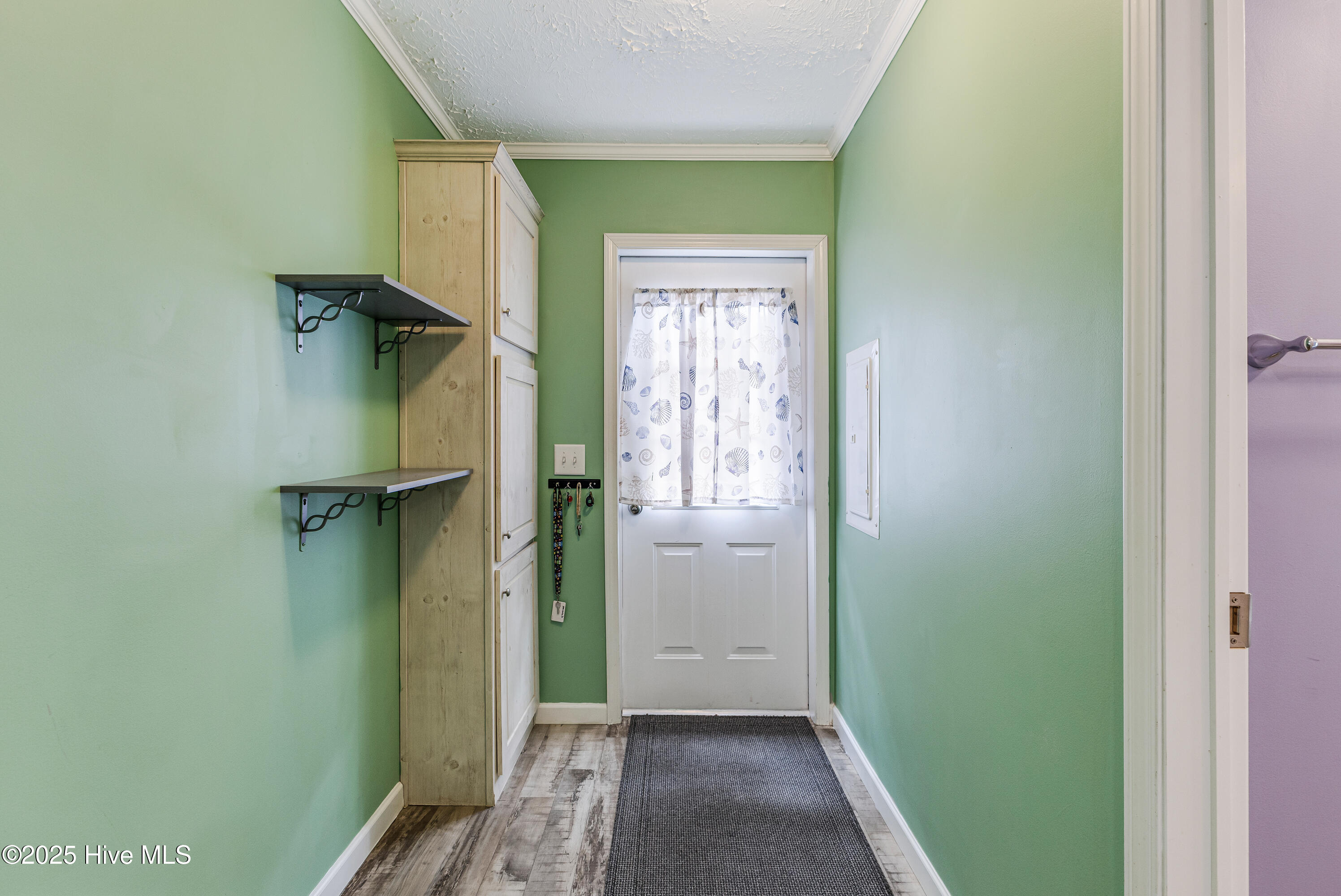 100508775 | Photo 27