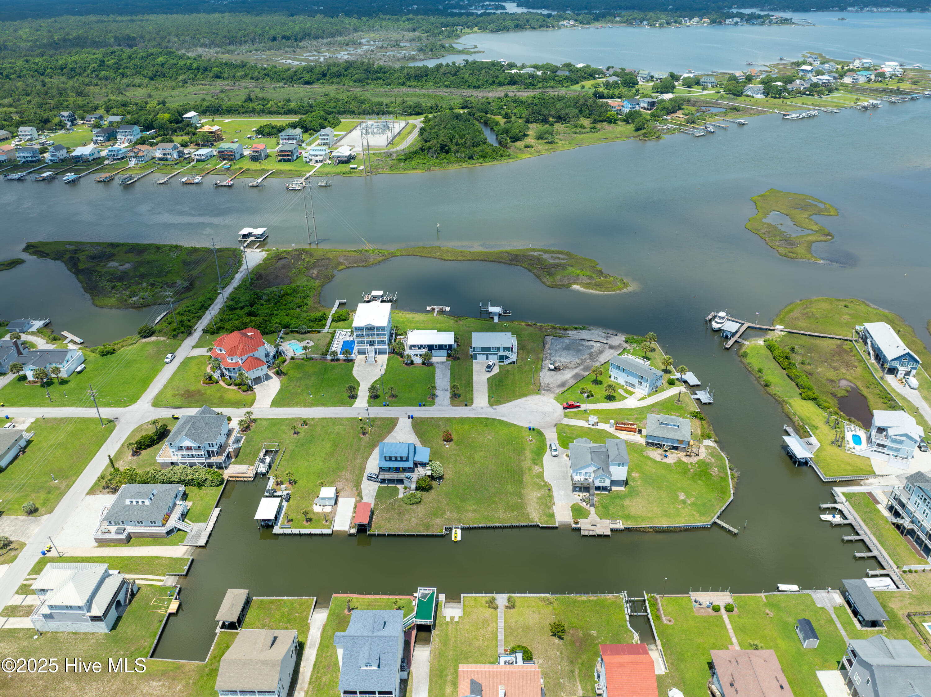 100510837 | Photo 70