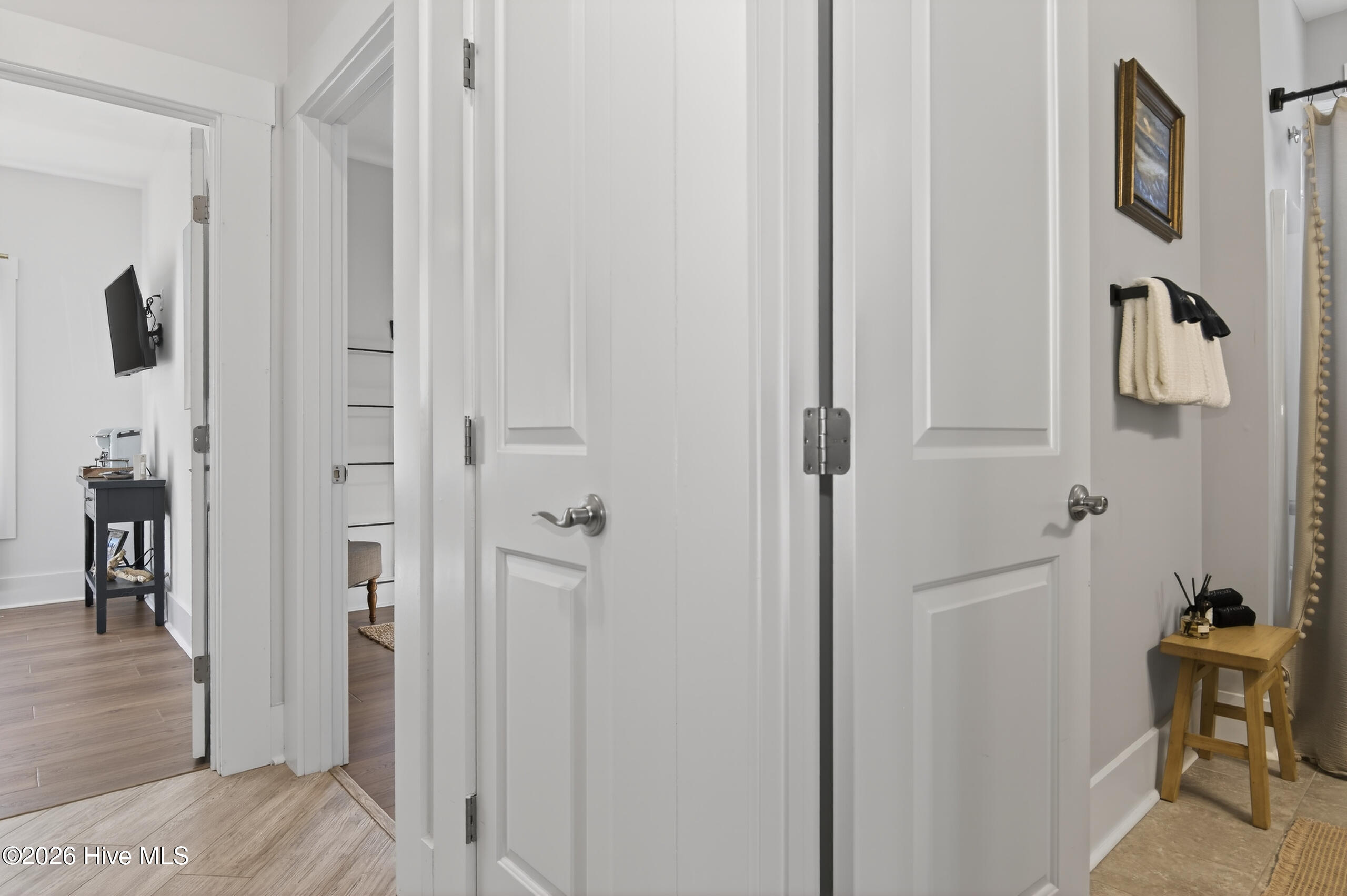 100565321 | Photo 26