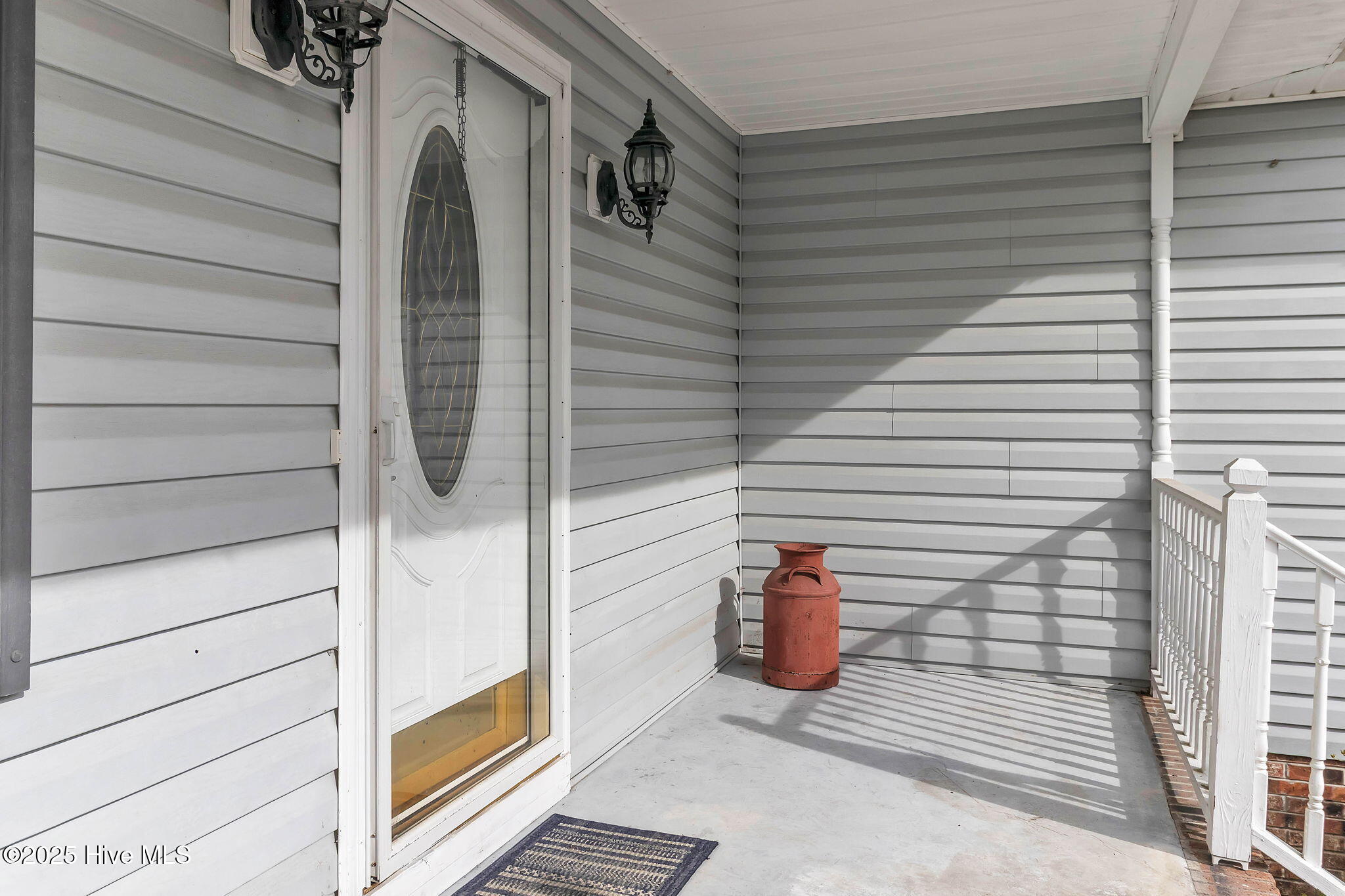 100546241 | Photo 37