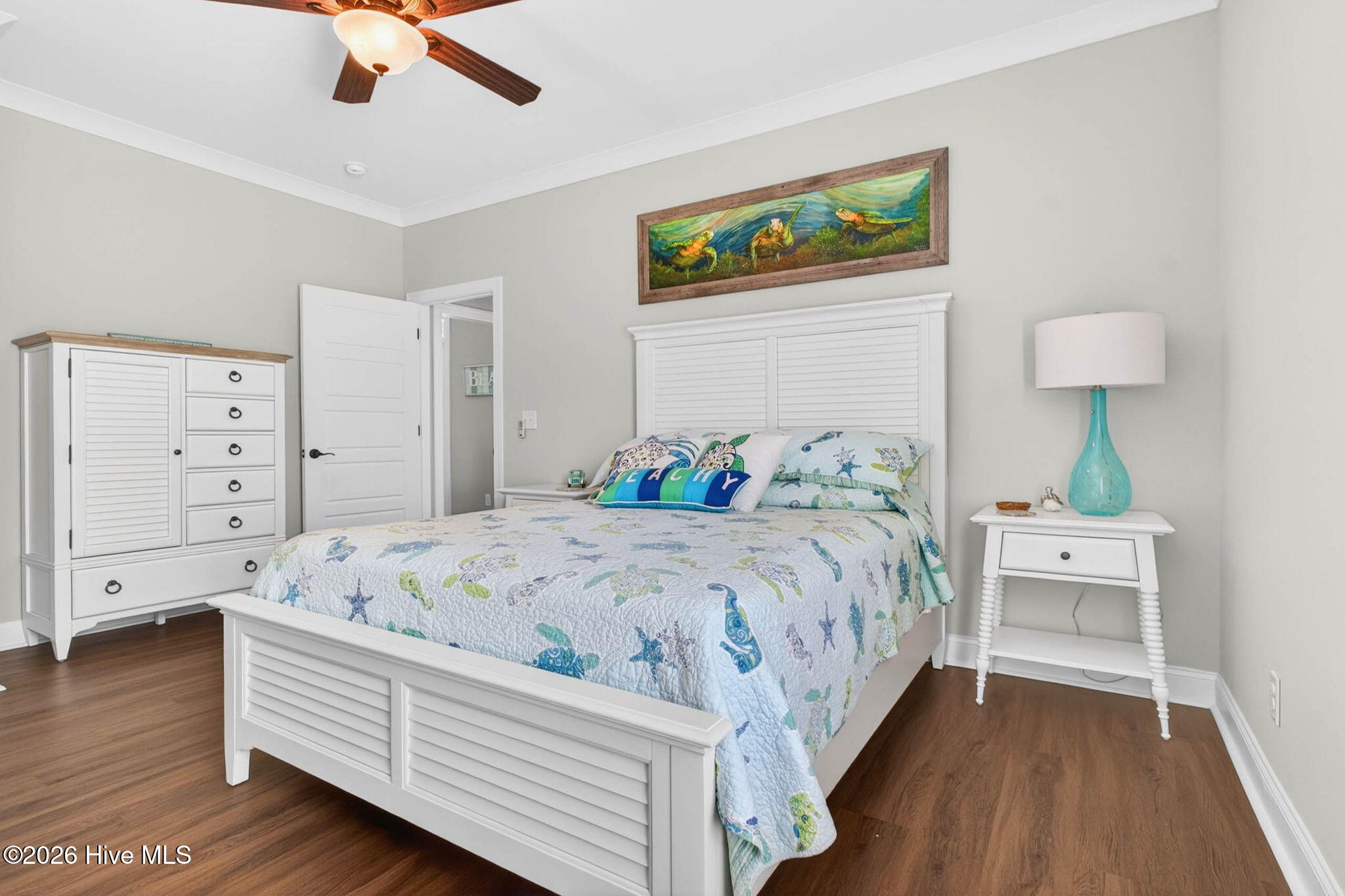 100568136 | Photo 28