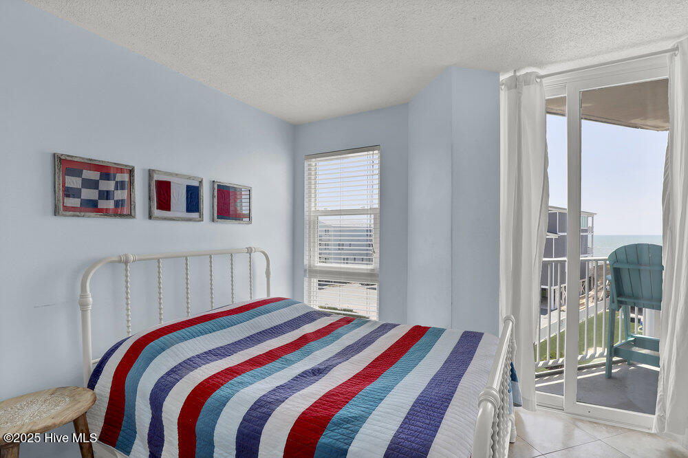 100520540 | Photo 12