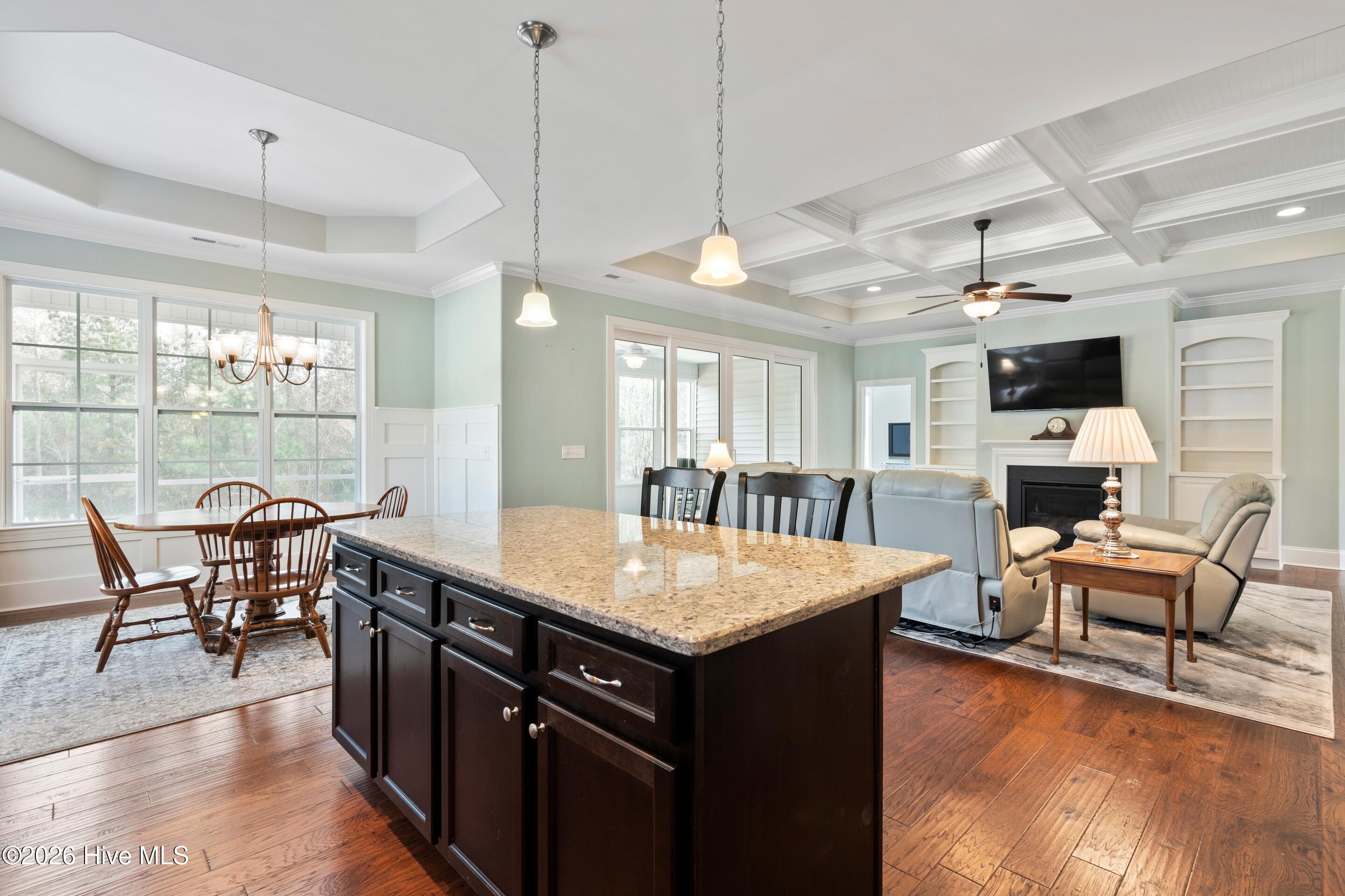 100547652 | Photo 22