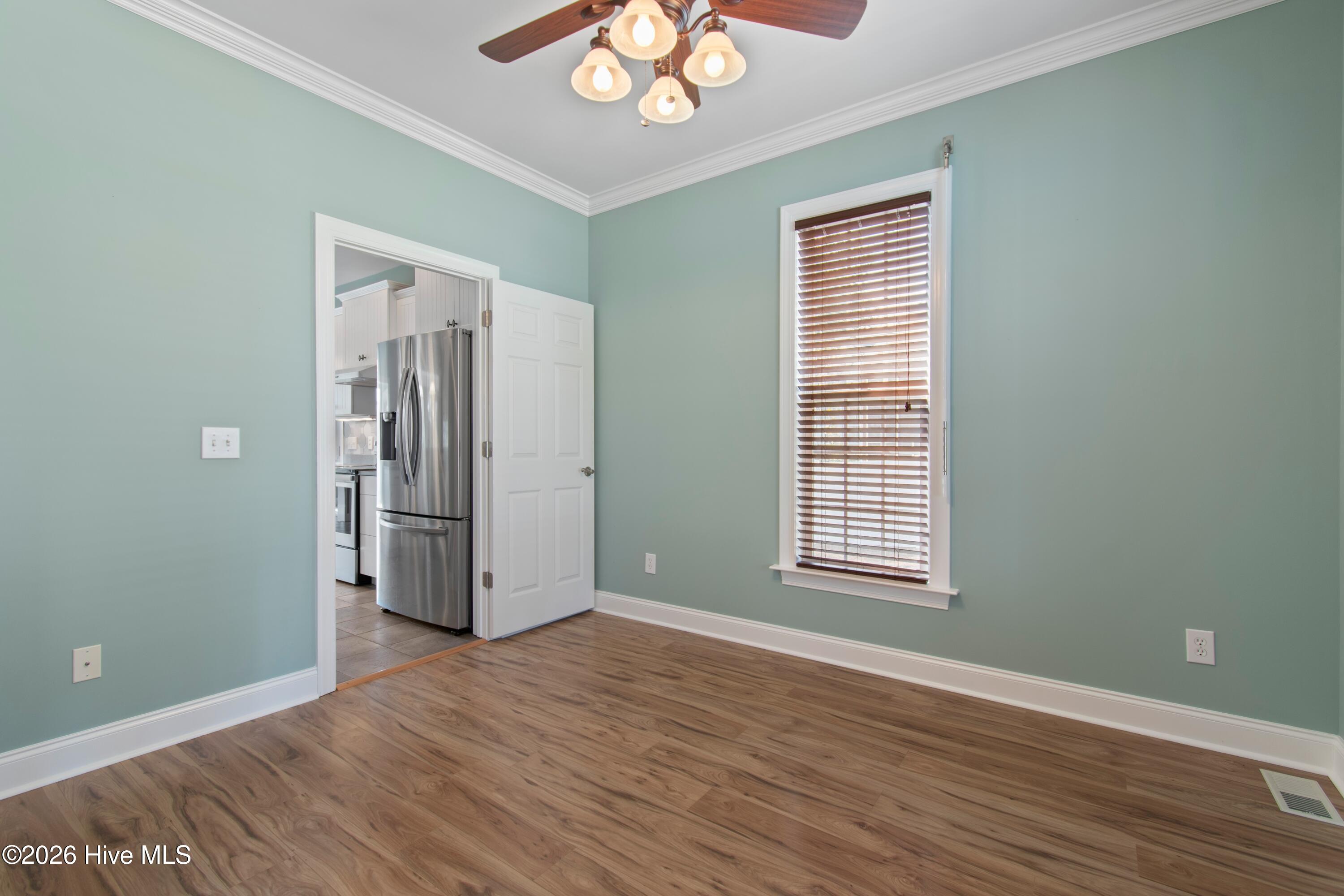 100555645 | Photo 18