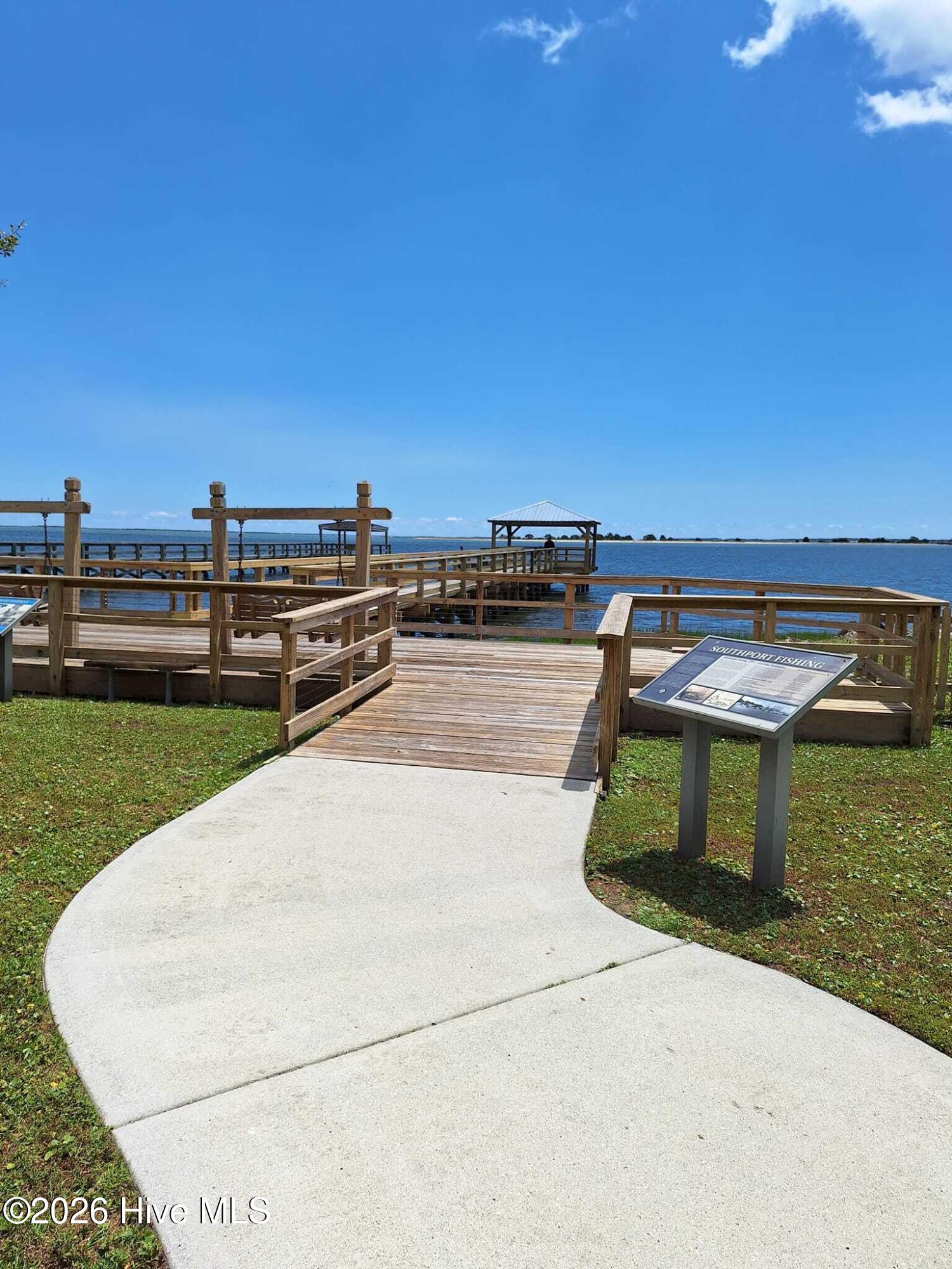 100570520 | Photo 58