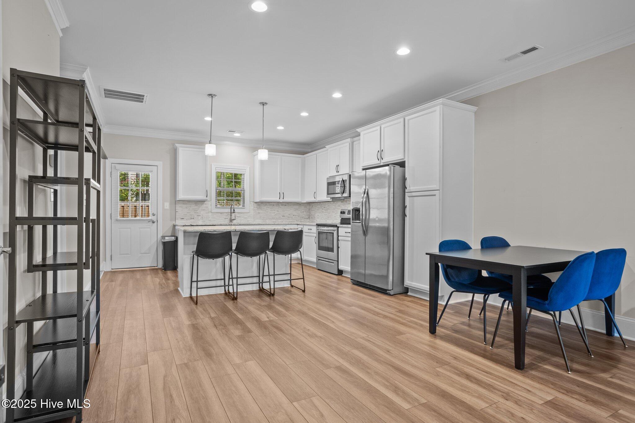 16-web-or-mls-707A8413