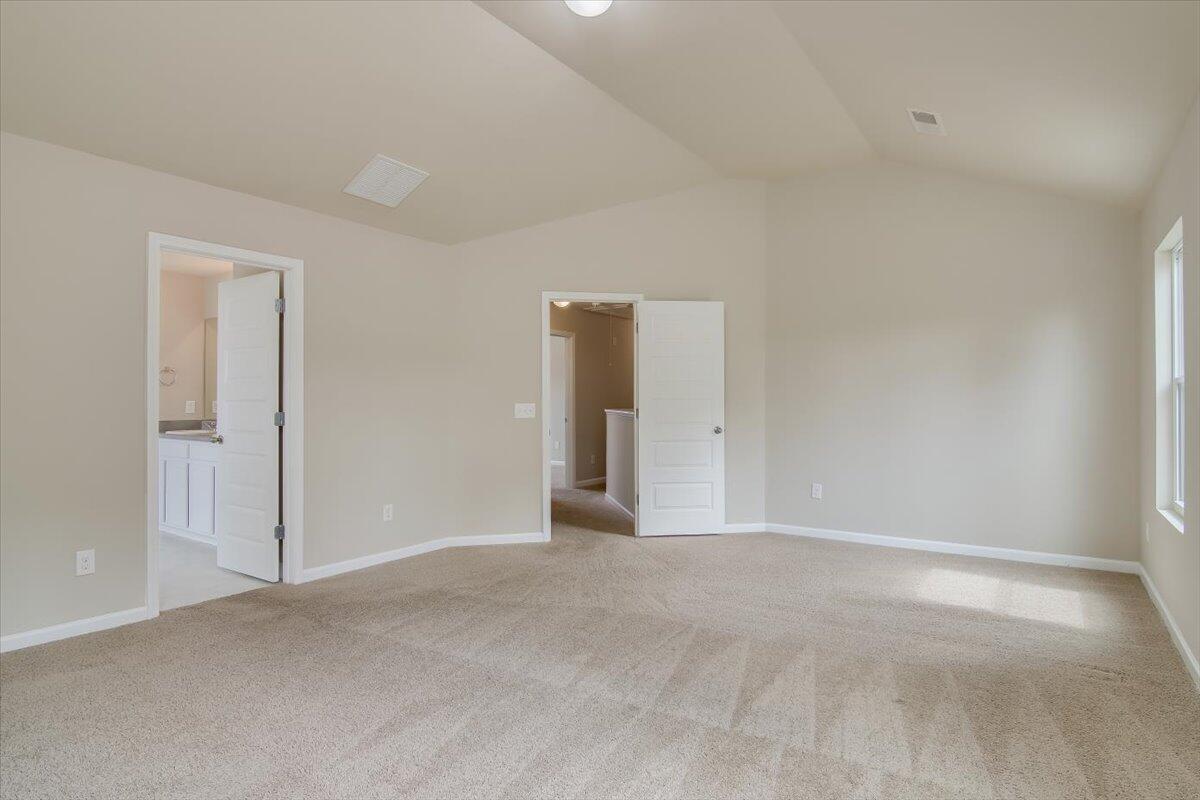 5026 Vine Lane