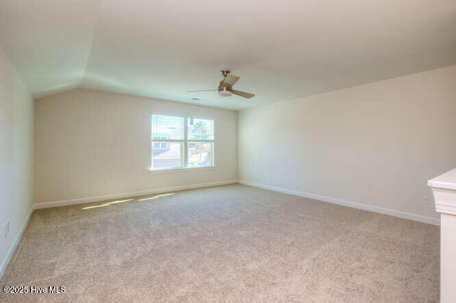 100540645 | Photo 31