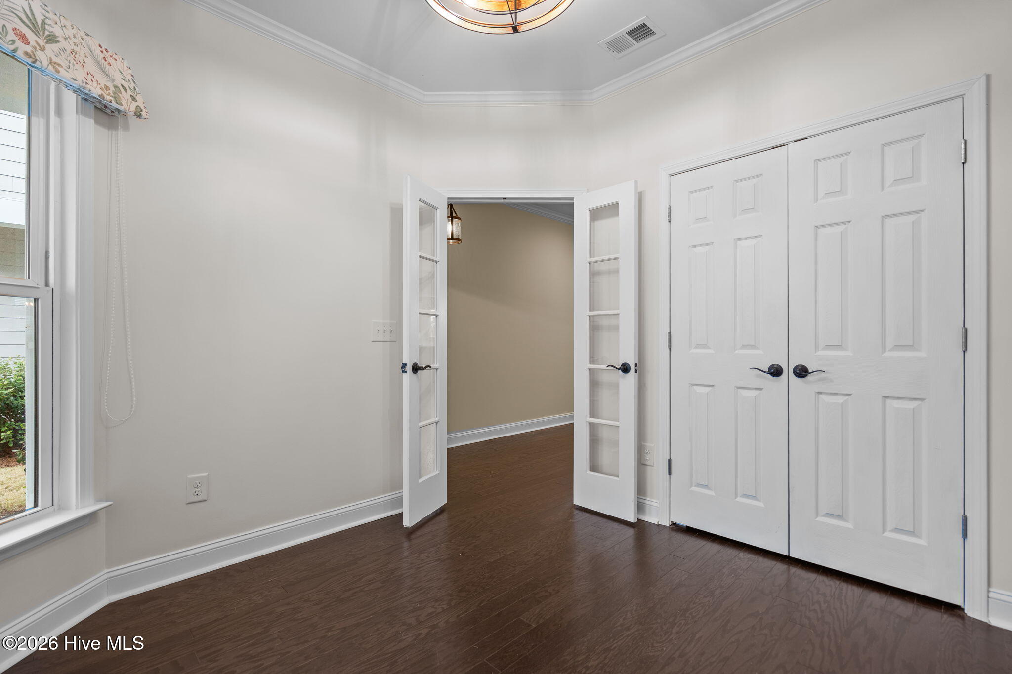 100525242 | Photo 42