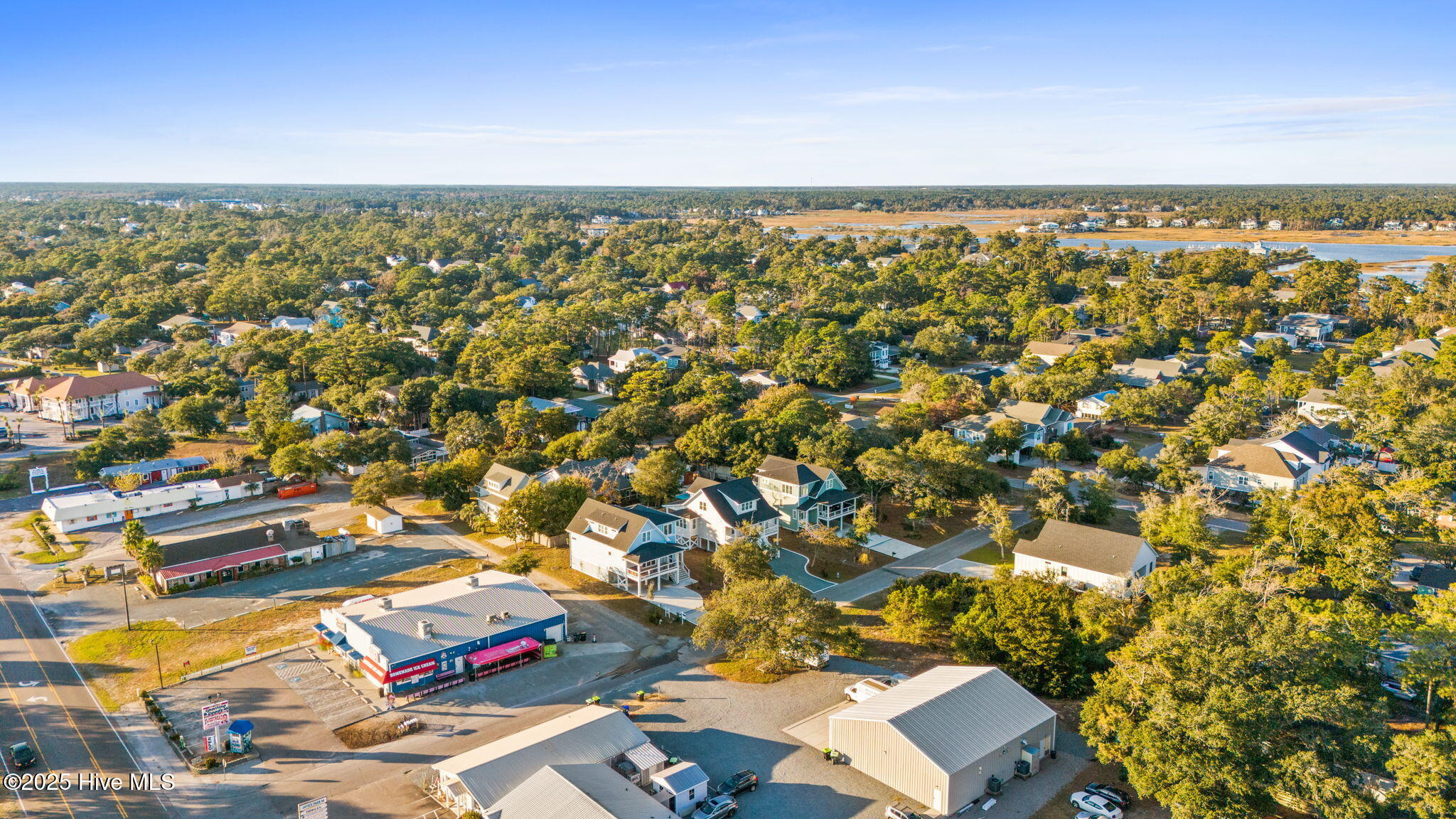 100539772 | Photo 51