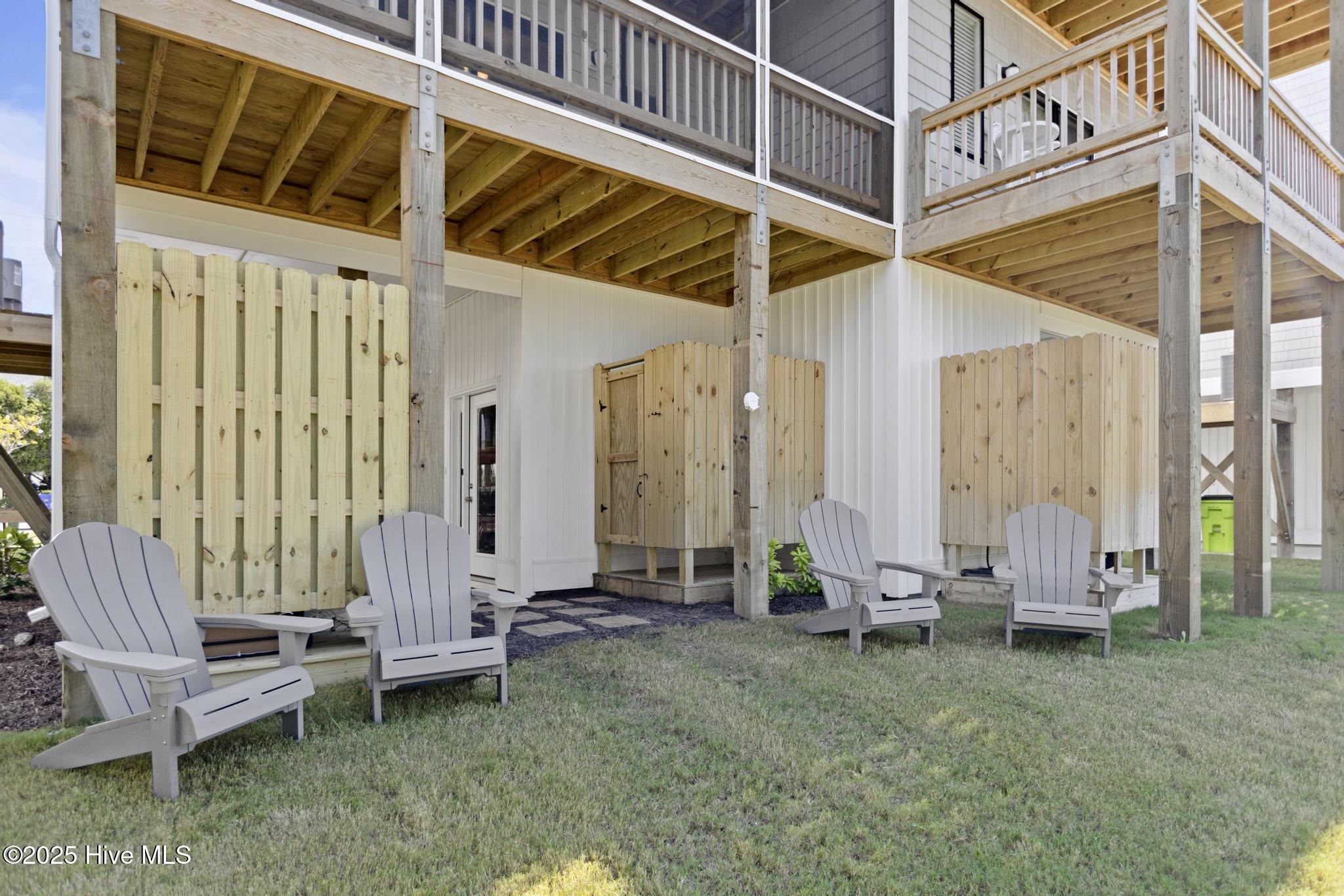 100533799 | Photo 48