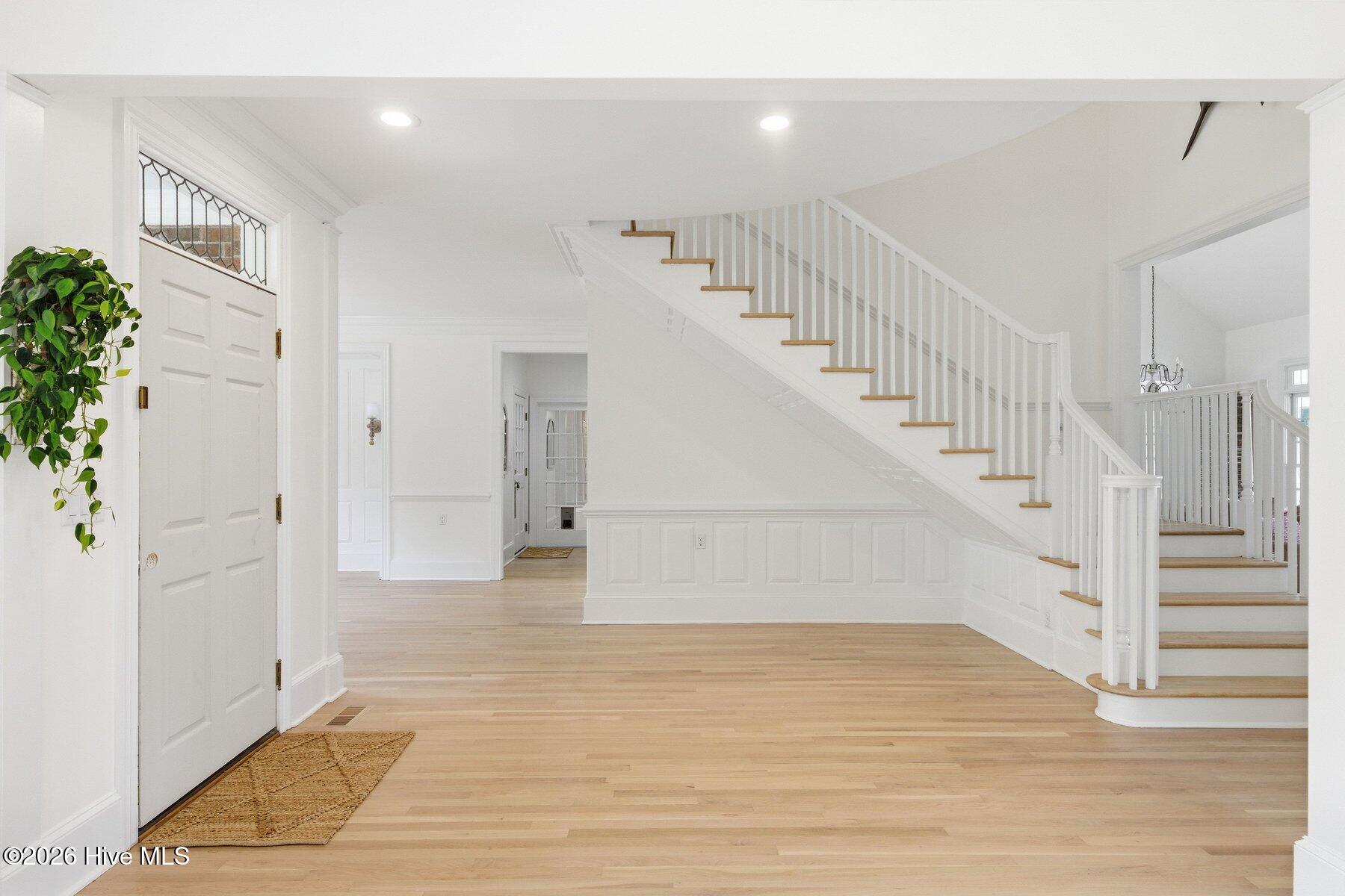 100565828 | Photo 25